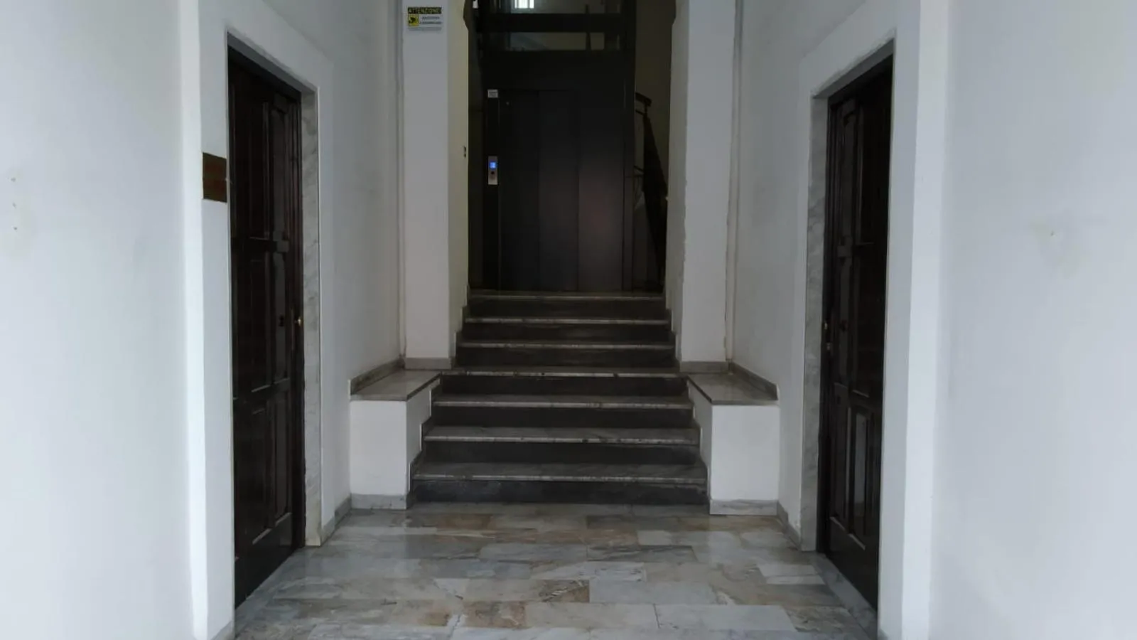 Facade/entrance in CconfortHotels Central Rooms