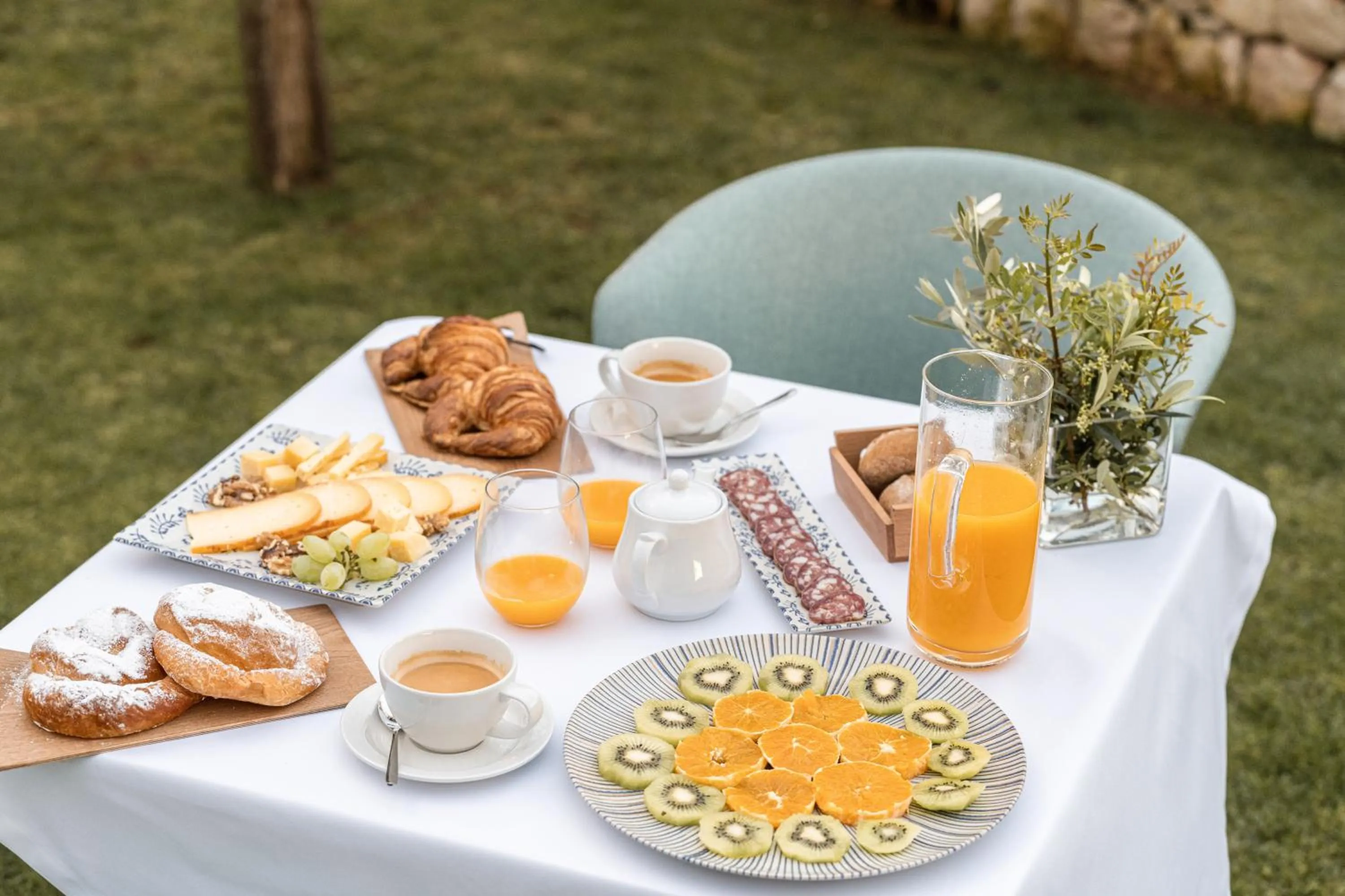 Continental breakfast in Agroturismo Malbuger Nou Menorca -Adults only-