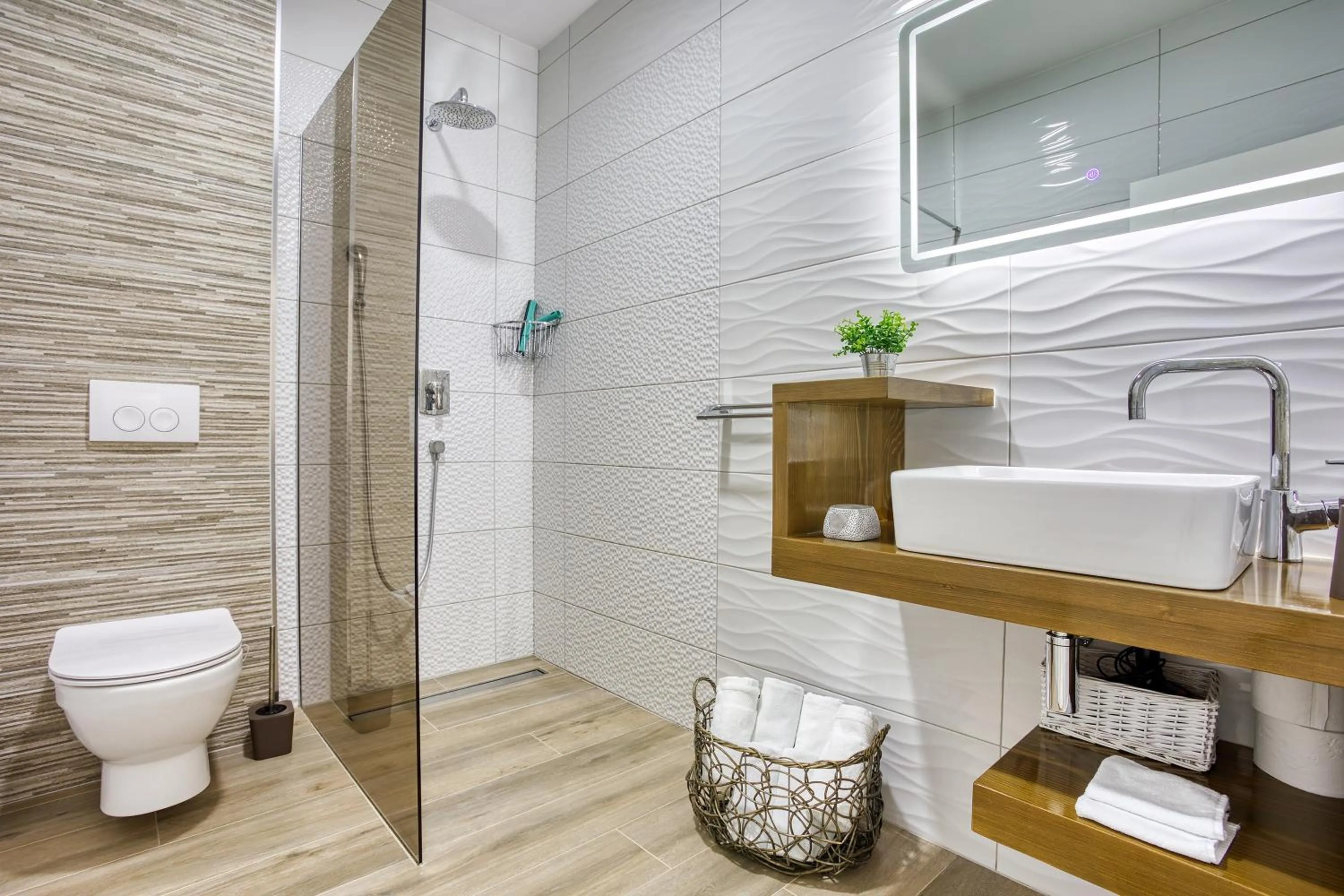 Shower in LUXURY VILLA PARADISE 120m from sandy beach, heated pool, billiard, max 12 pax