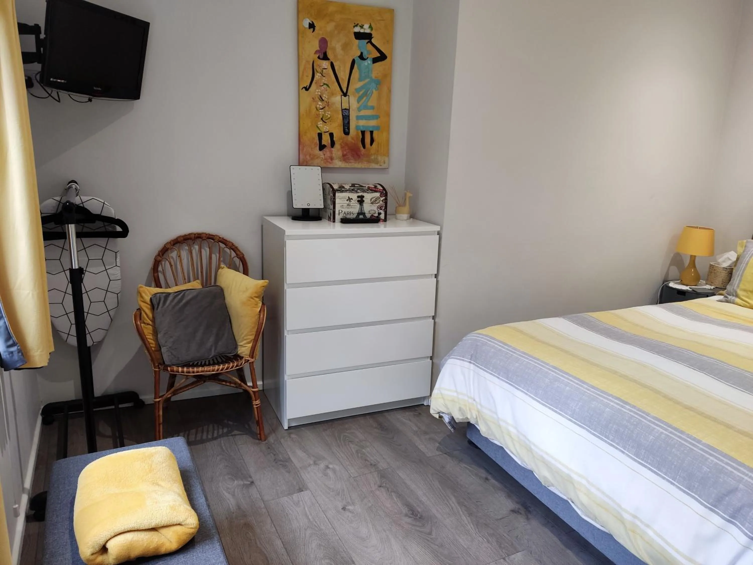 Bedroom, Bed in Self-Contained Holiday Accommodation in the Heart of Easingwold with Parking