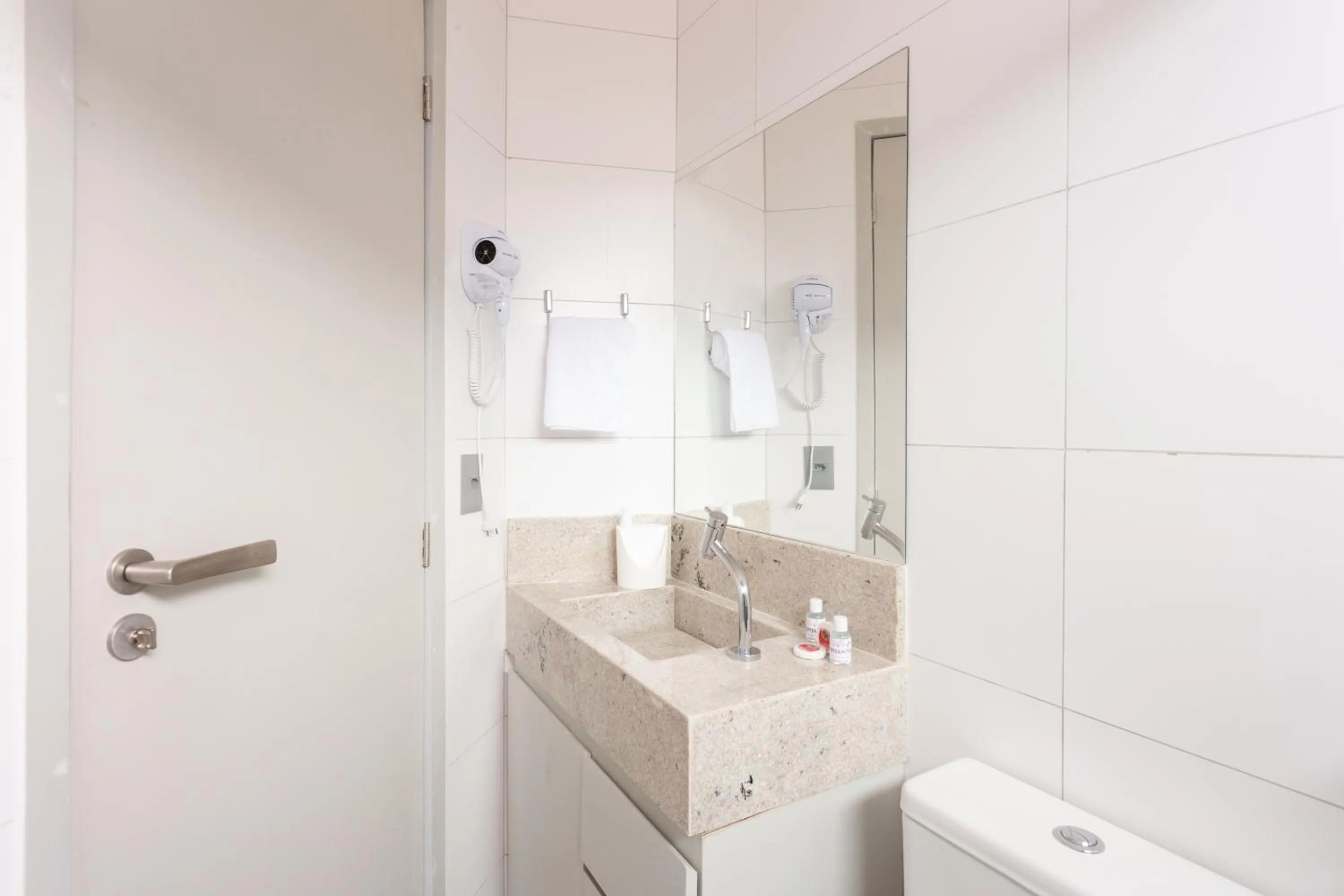 Bathroom in Quinta do Mar Flats Porto de Galinhas
