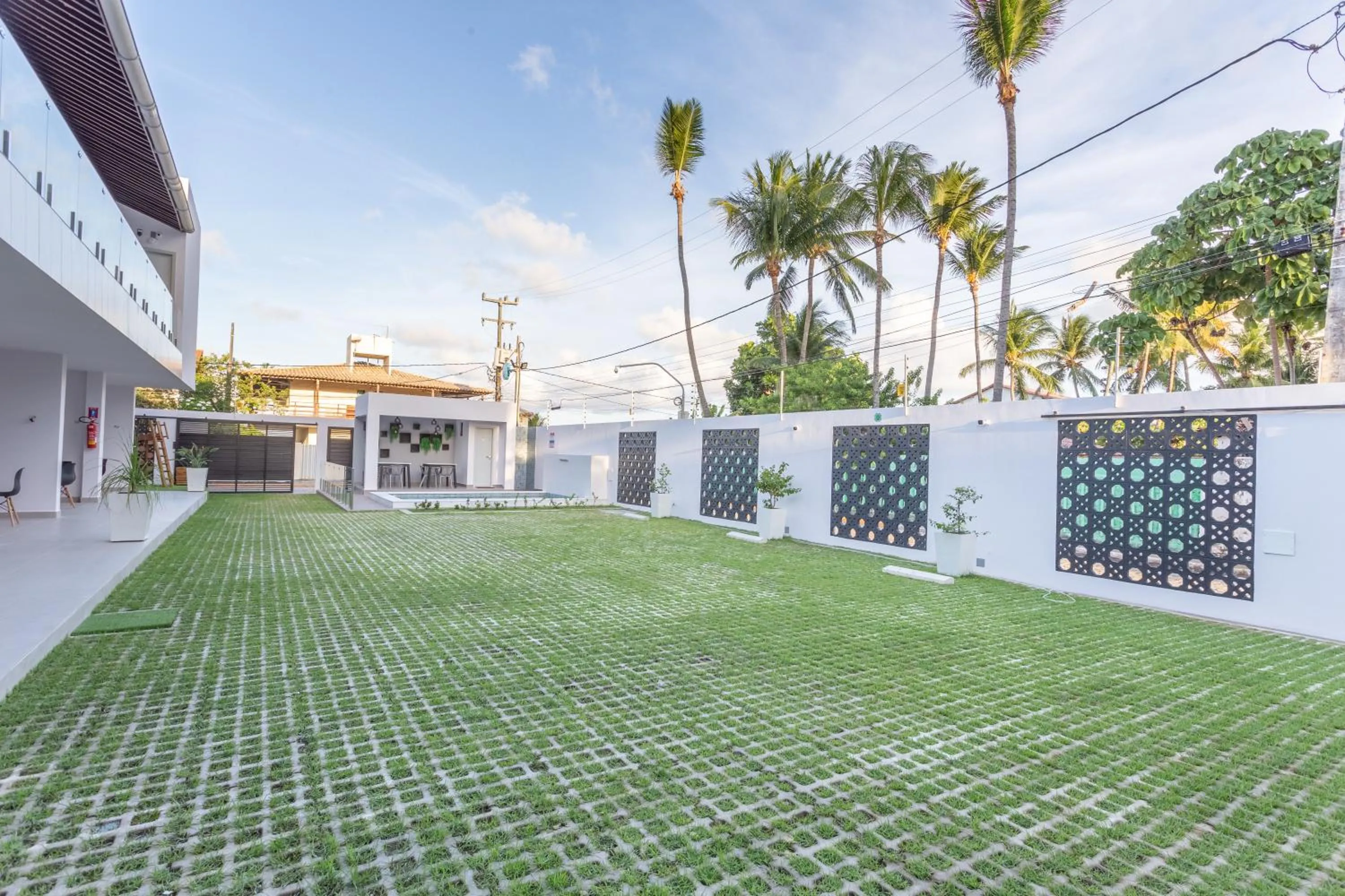 Inner courtyard view in Quinta do Mar Flats Porto de Galinhas