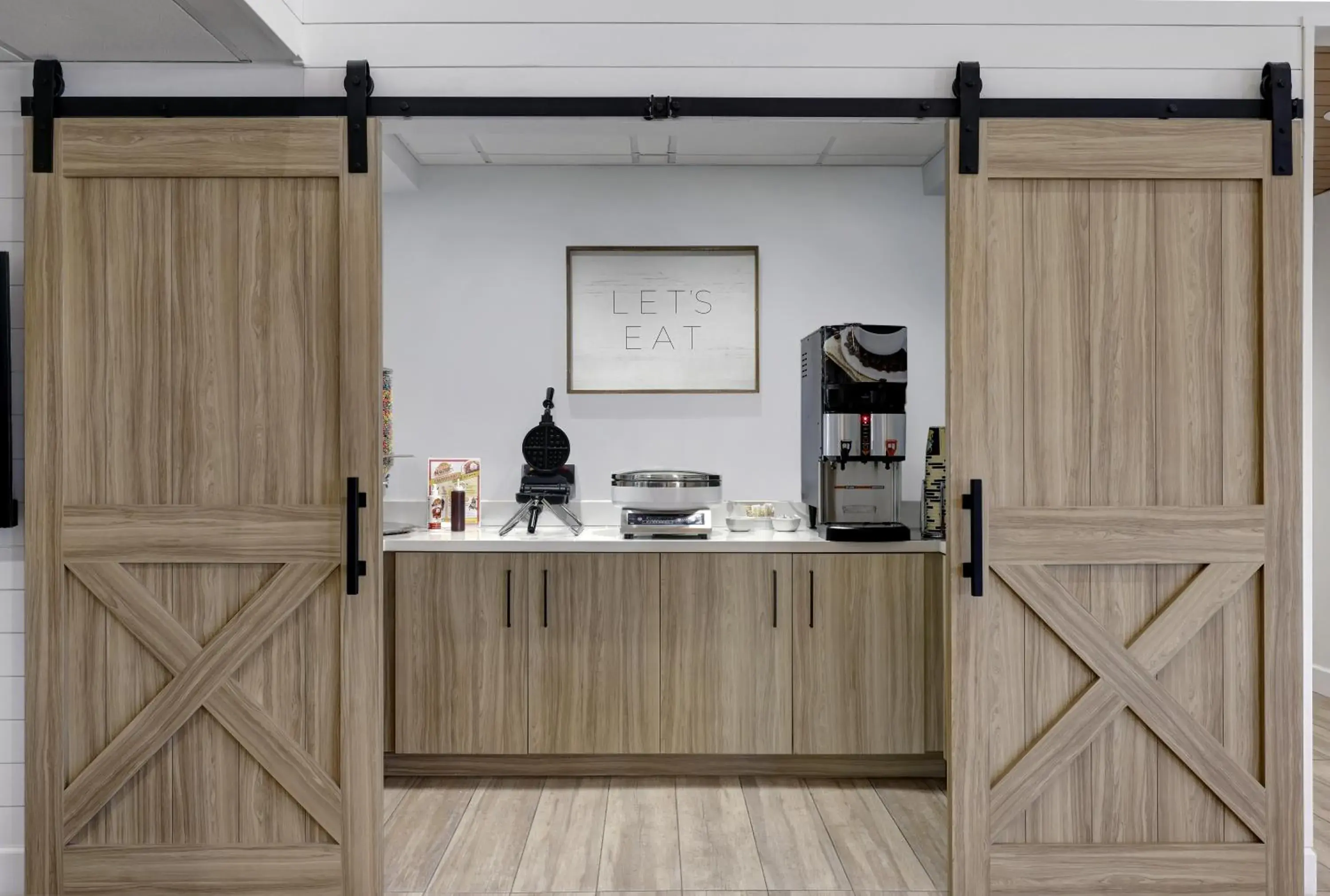 Breakfast in Atrea Inn Amarillo Breakfast in Atrea Inn Amarillo