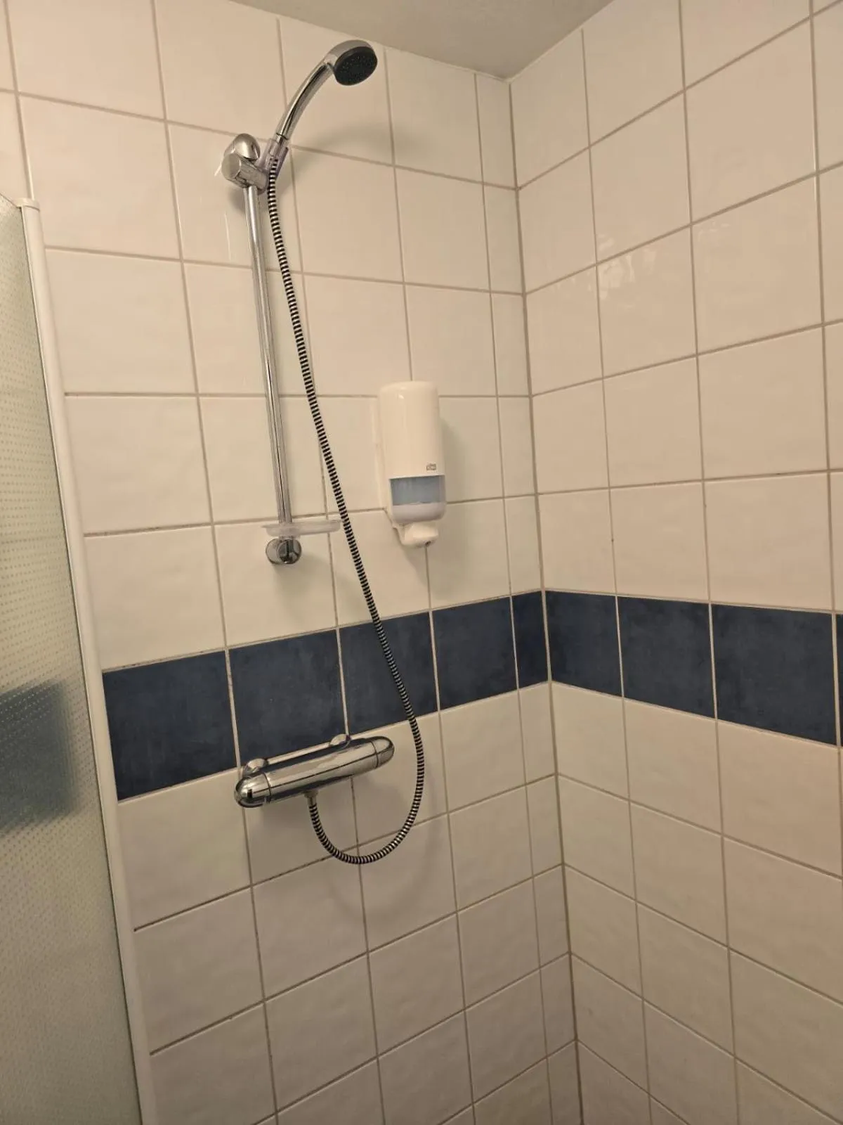 Shower in Nature Shelter Hotel