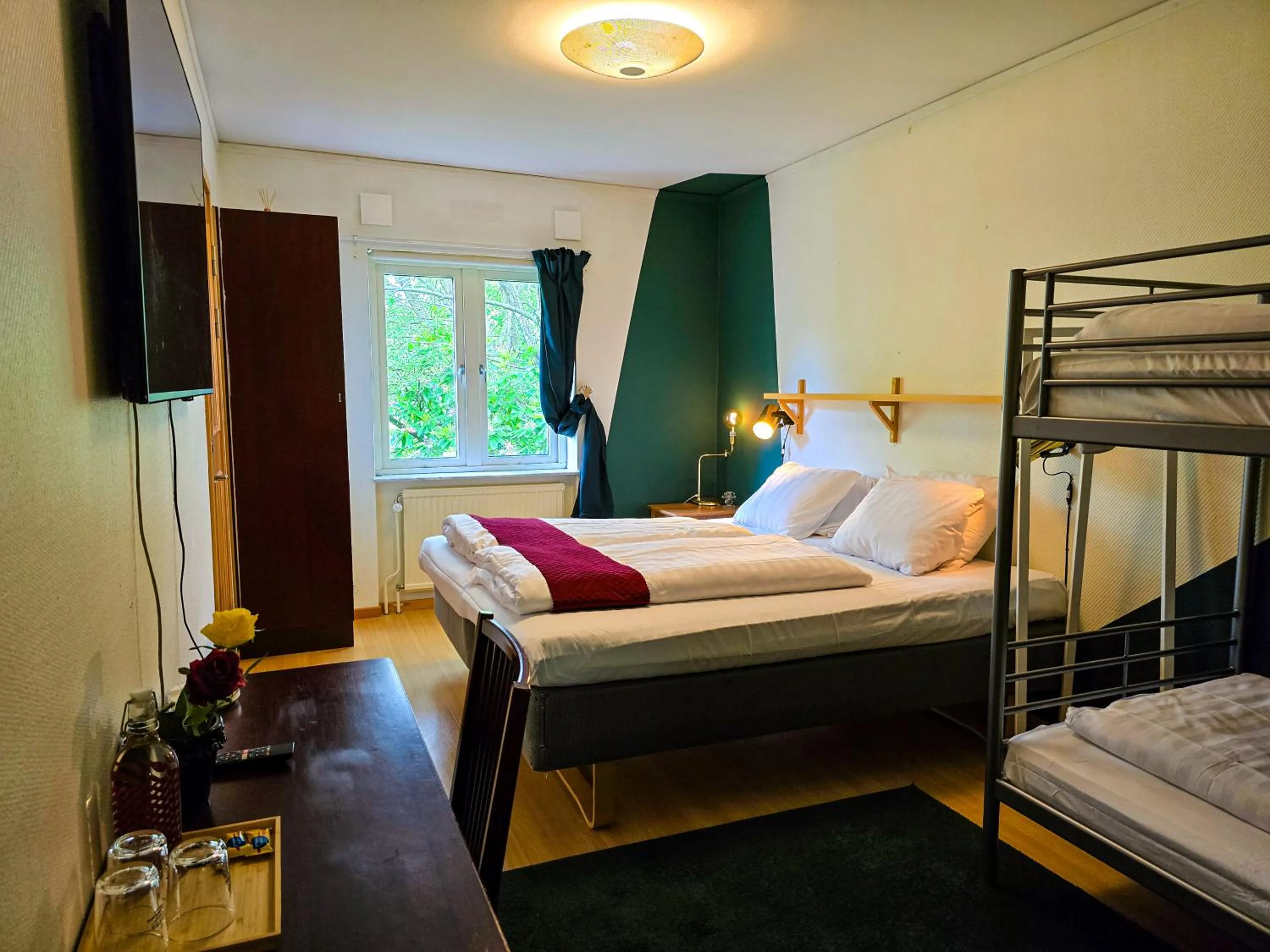 Bedroom, Bed in Nature Shelter Hotel