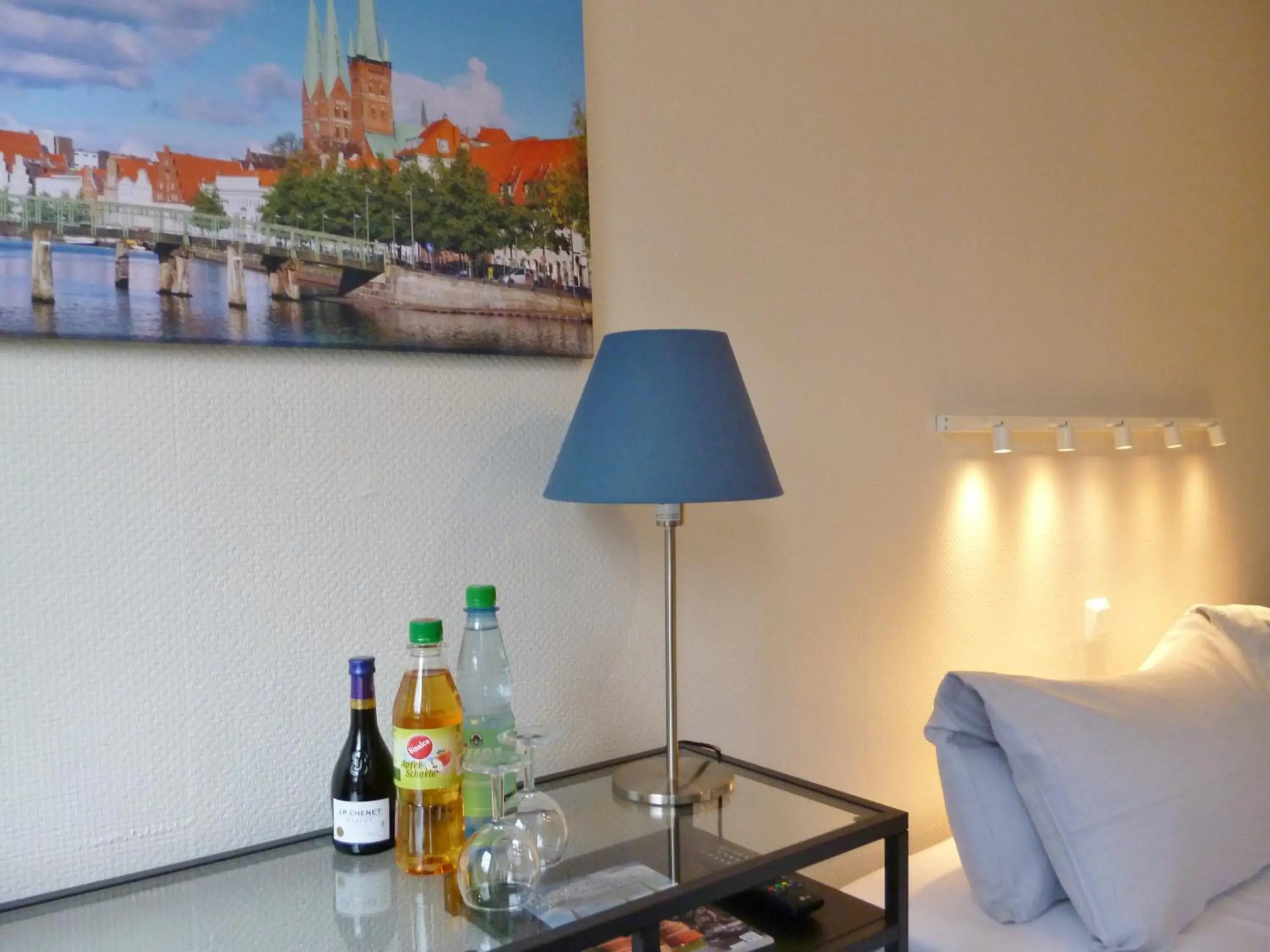 Double Room in Hotel Am Mühlenteich Double Room in Hotel Am Mühlenteich