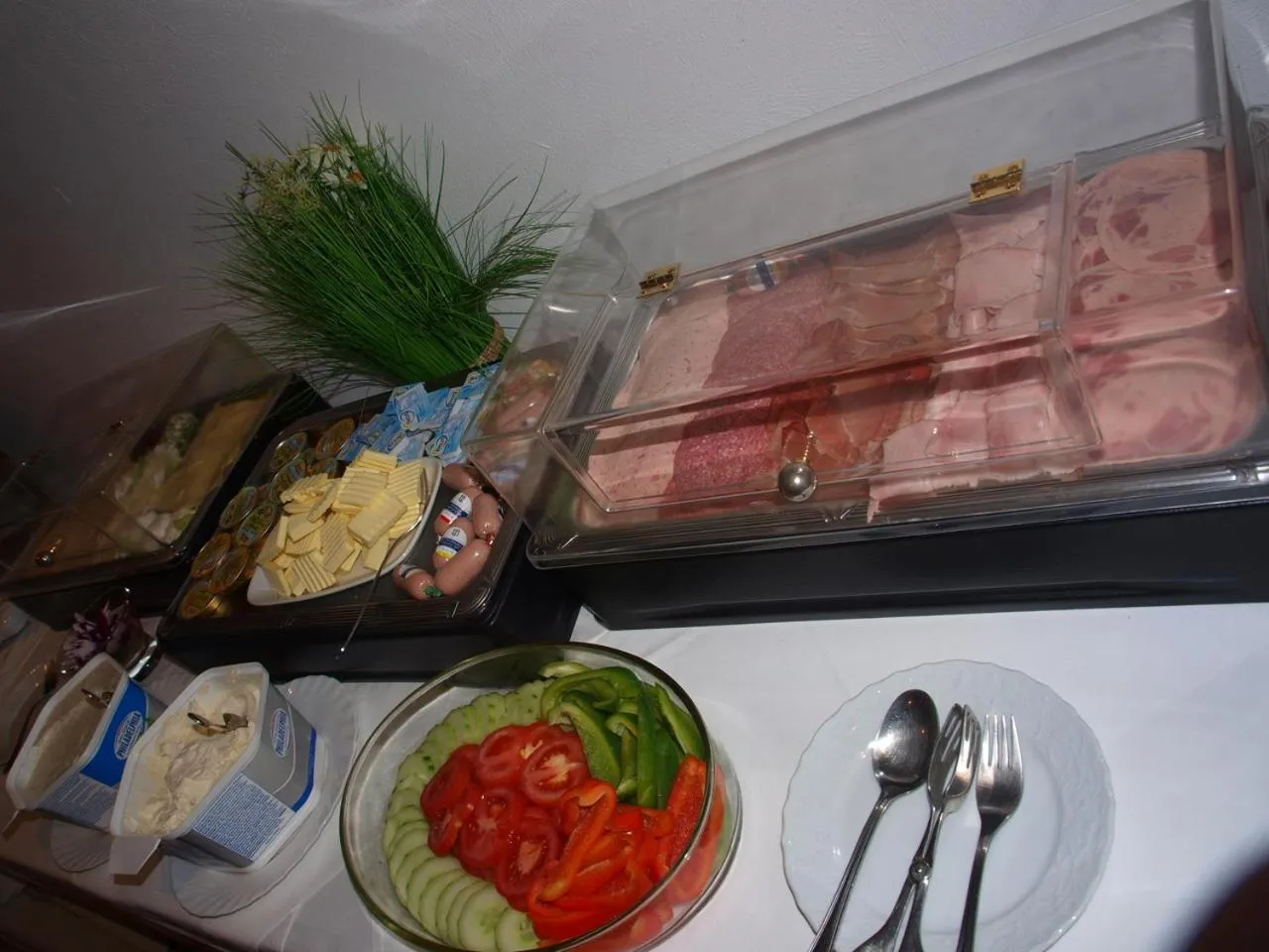 Buffet breakfast in Landgasthaus Bonn