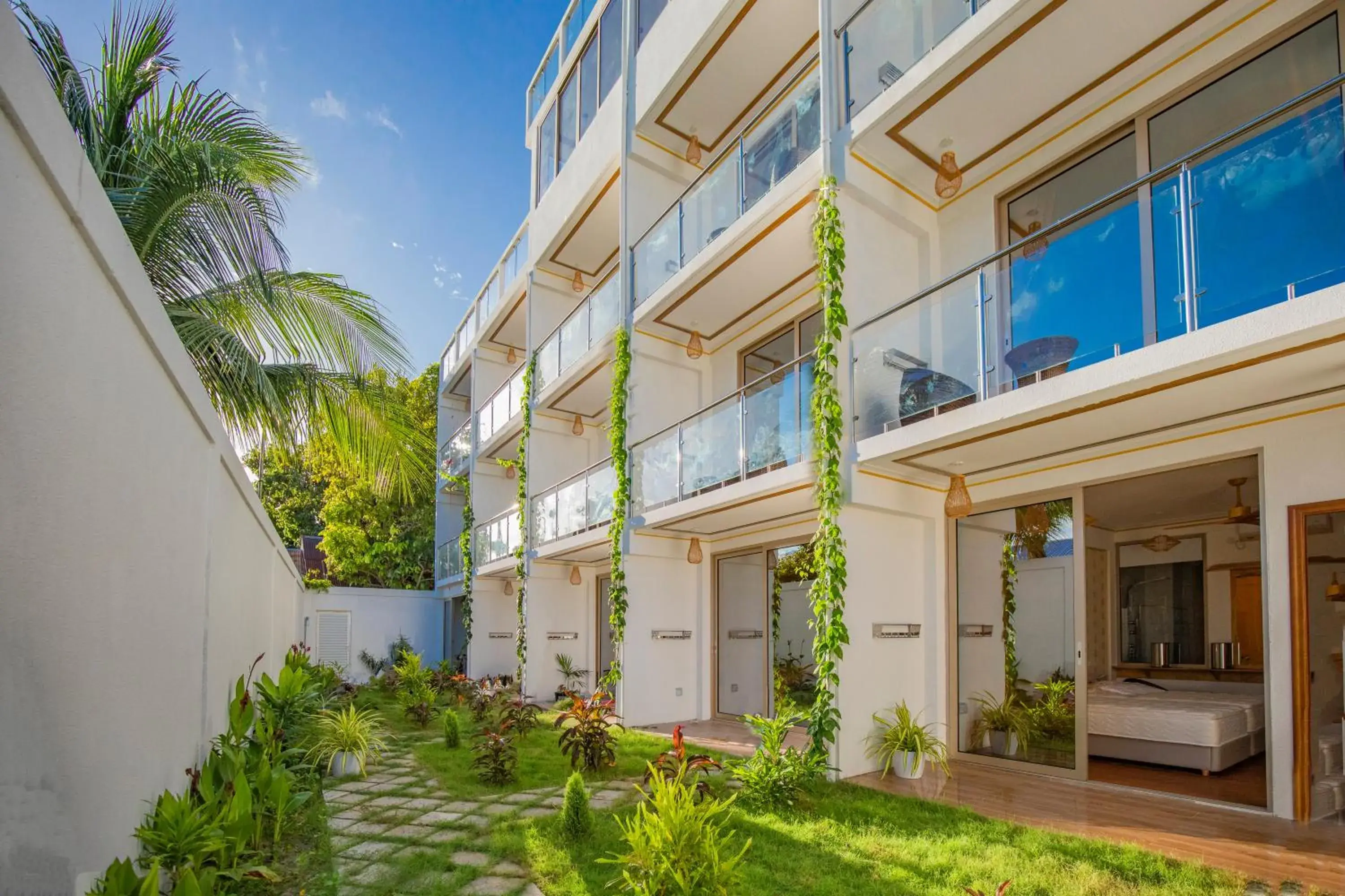 Double or Twin Room with Balcony in Jeym Lodge Double or Twin Room with Balcony in Jeym Lodge