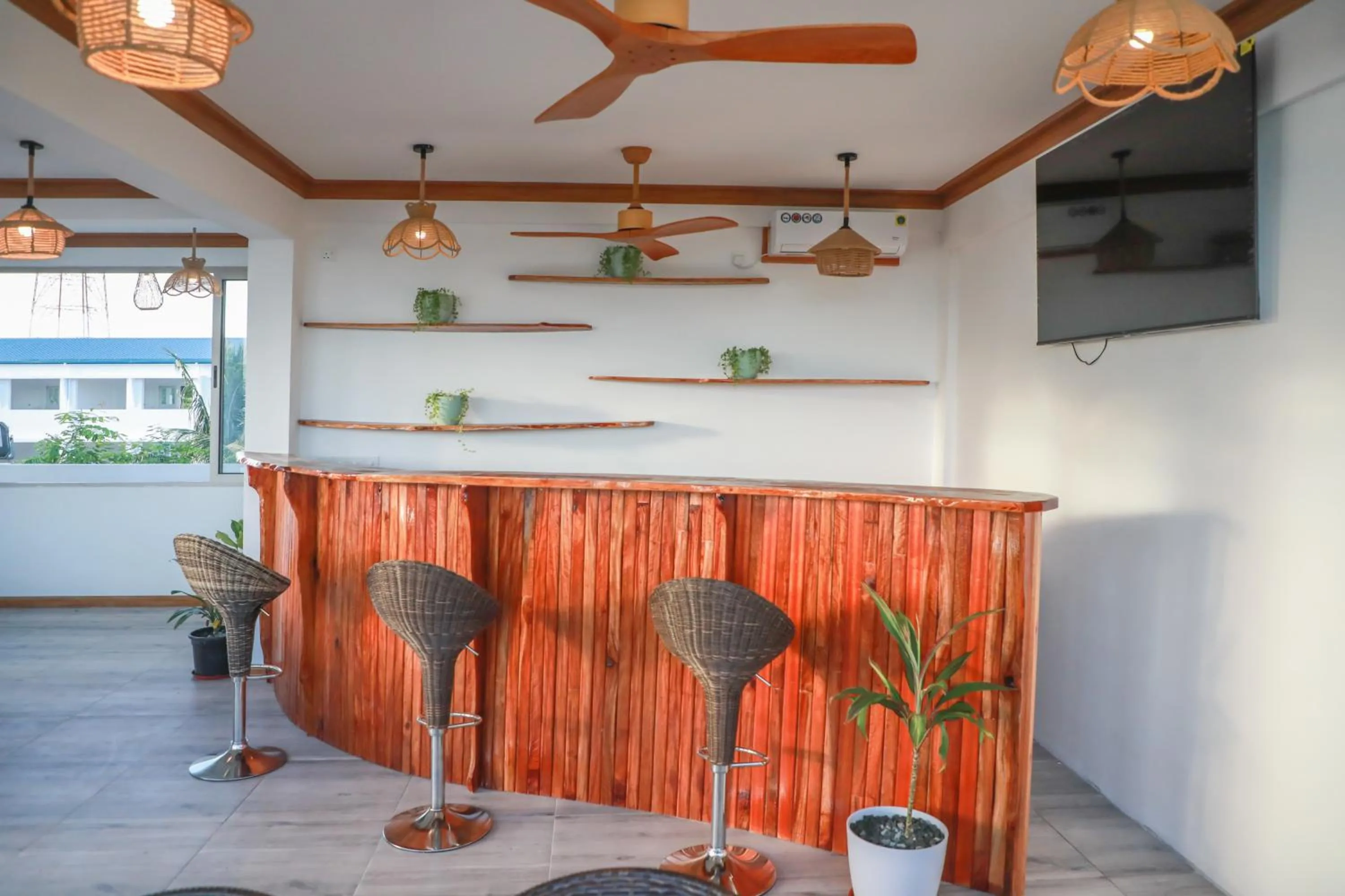 Lounge or bar in Jeym Lodge