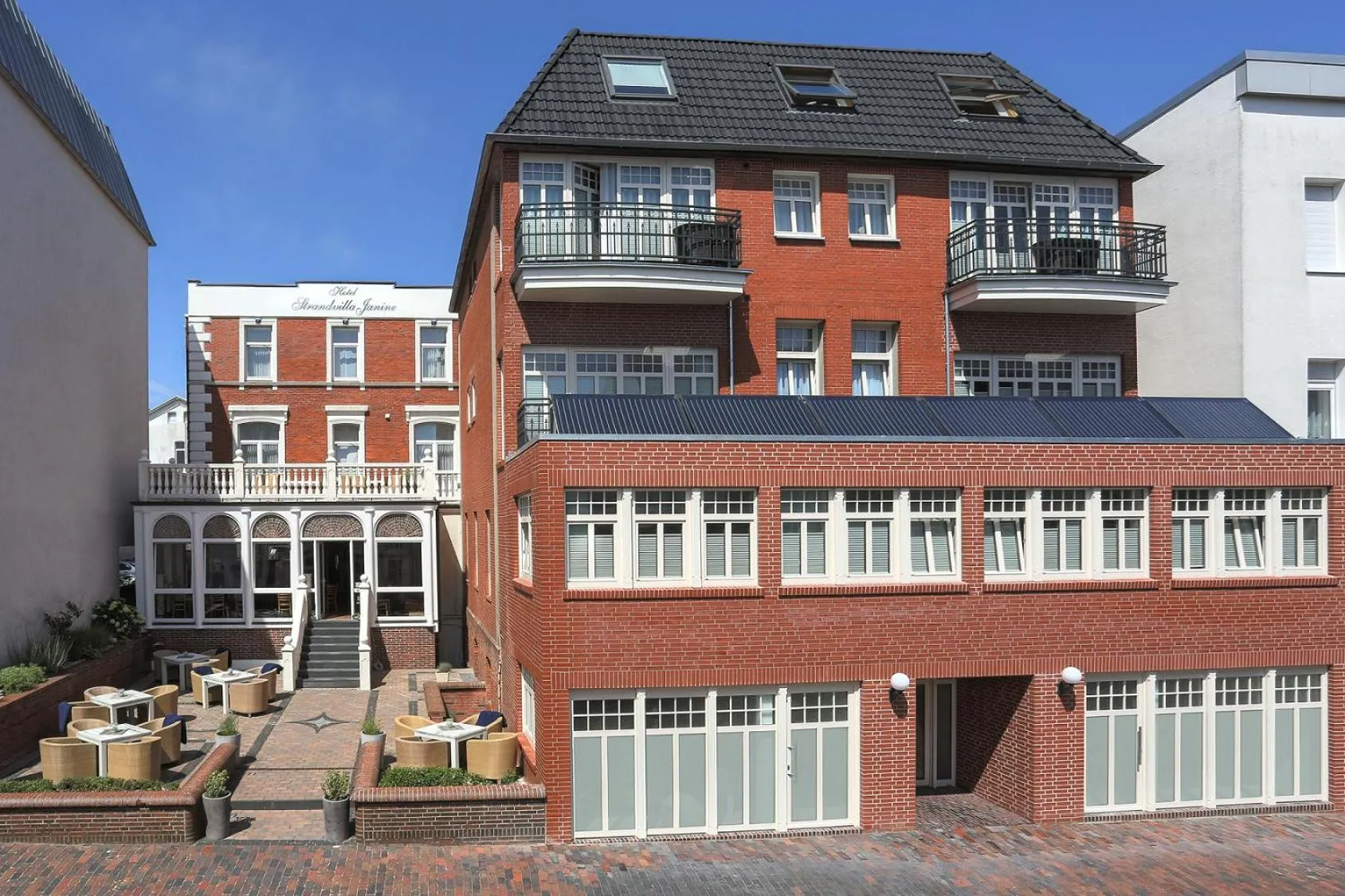 Property building in Hotel Strandvilla Janine