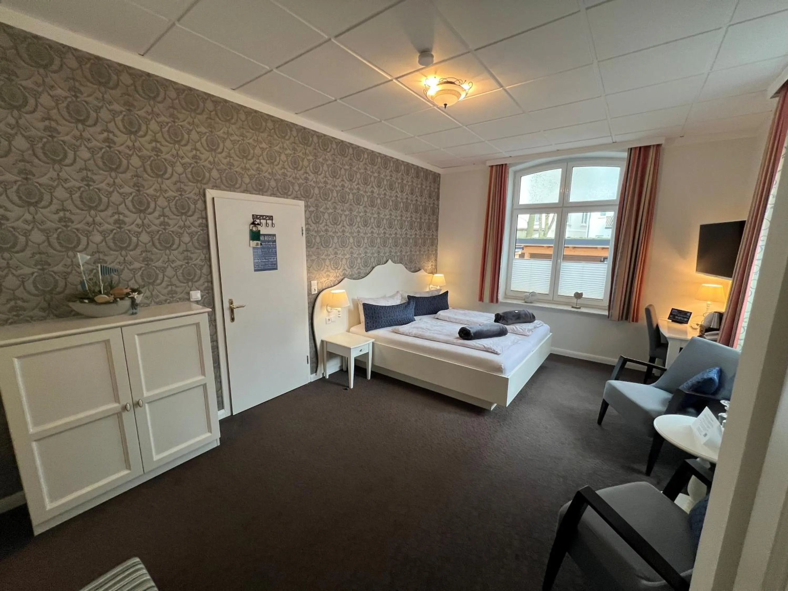 Photo of the whole room, Bed in Hotel Strandvilla Janine