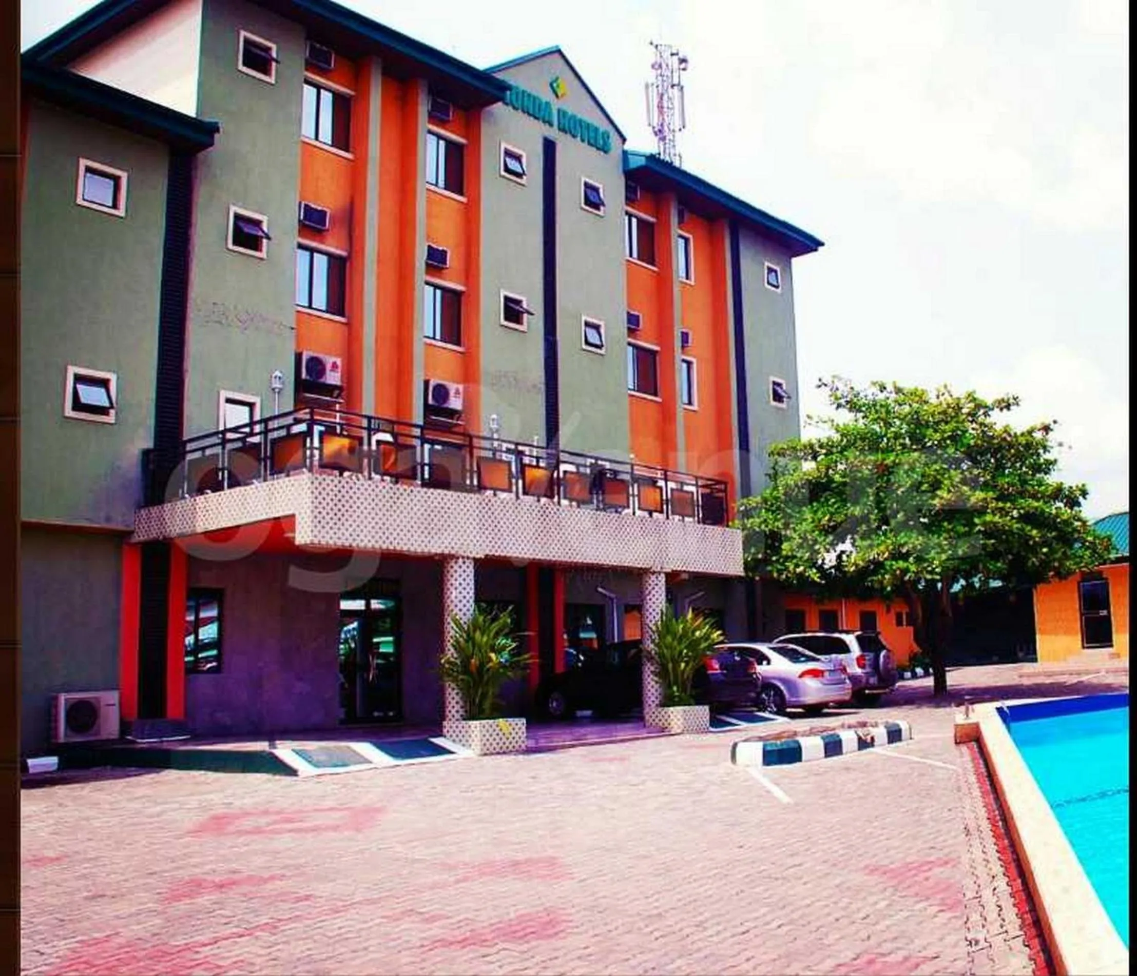 Londa Hotel and Suites - Double