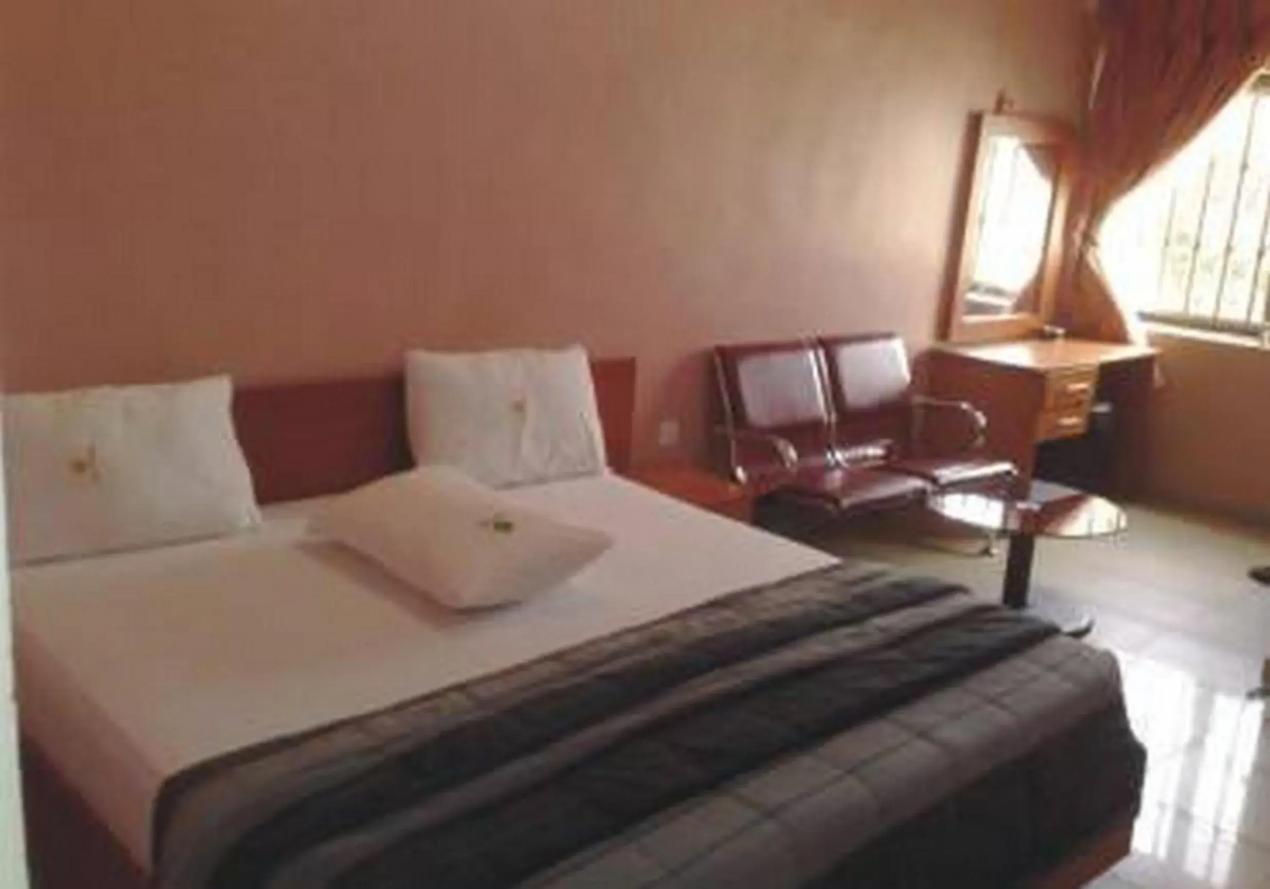 Bed in Londa Hotel and Suites - Double Bed in Londa Hotel and Suites - Double