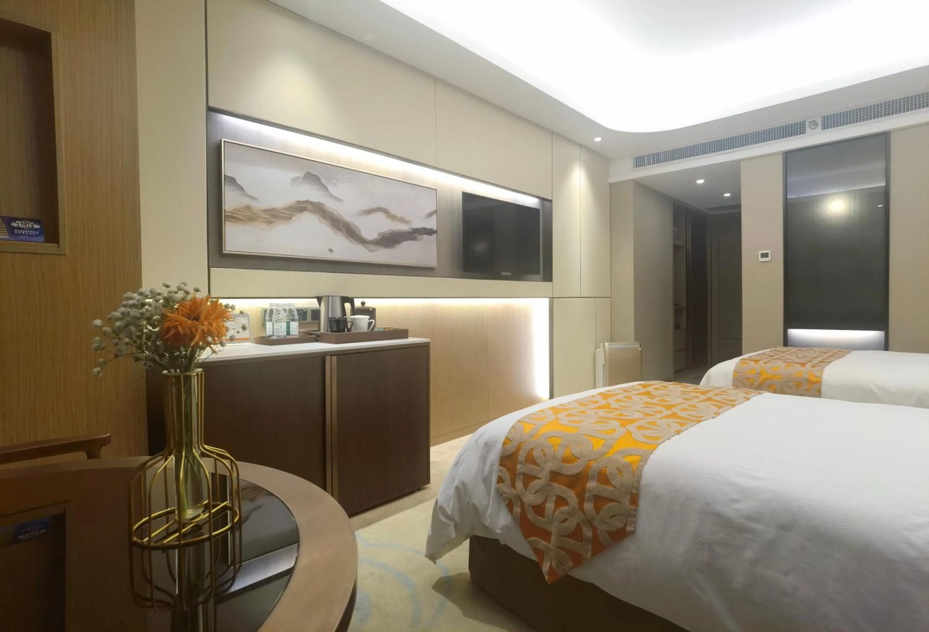 TV and multimedia, Bed in Jin Jiang Pine City Hotel