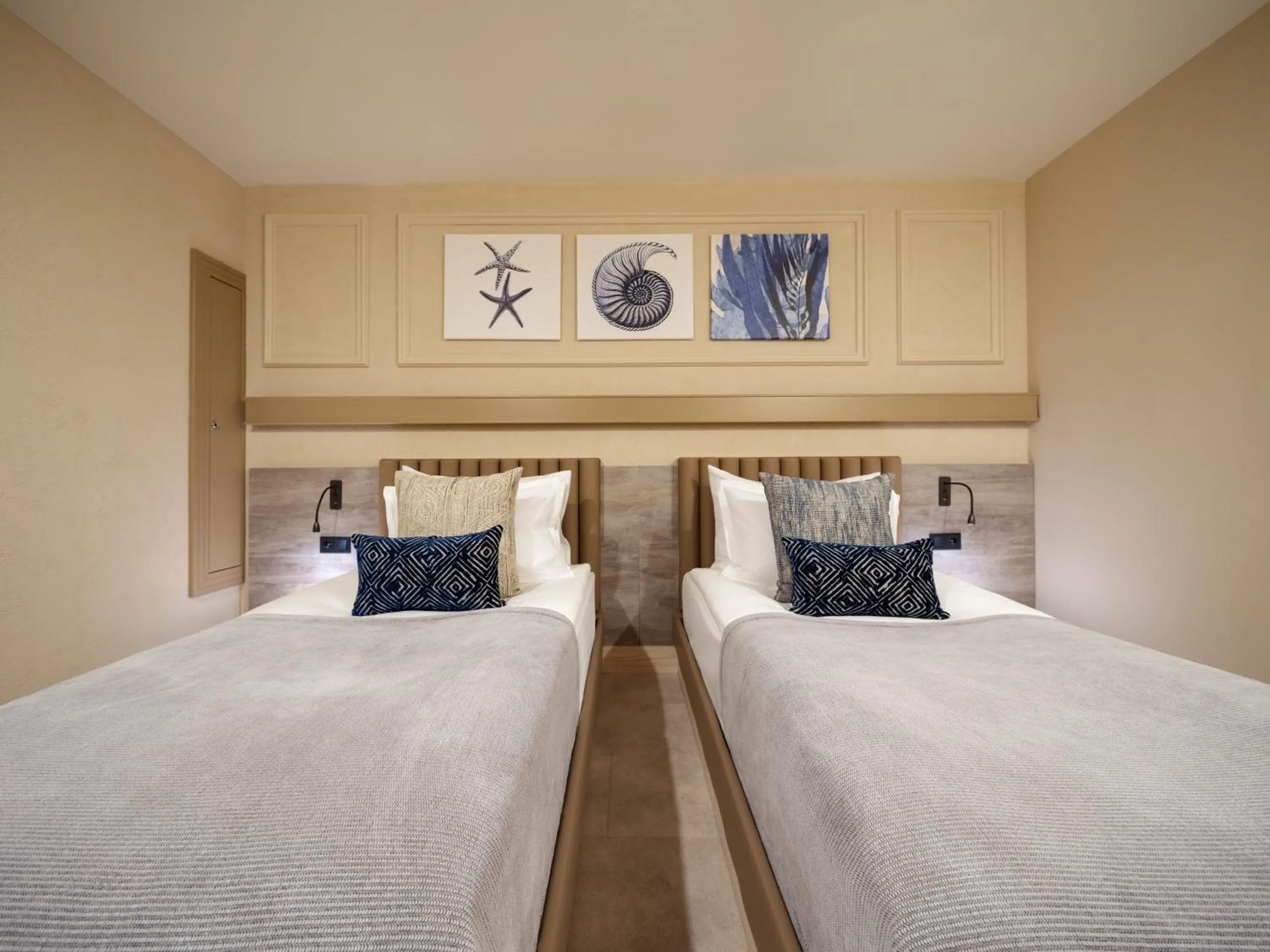 Bedroom in Liu Resorts