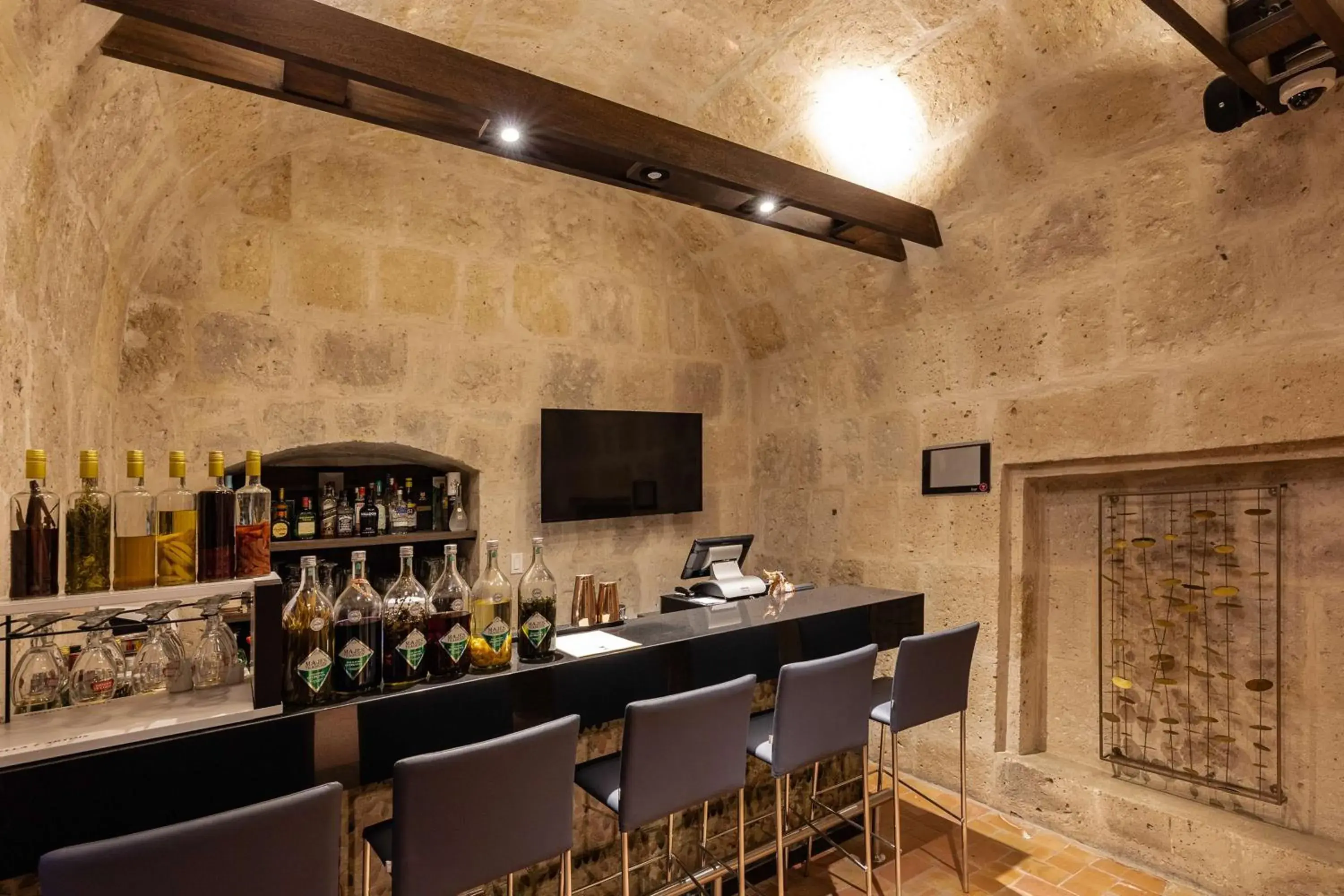 Lounge or bar in Hampton by Hilton Arequipa Lounge or bar in Hampton by Hilton Arequipa