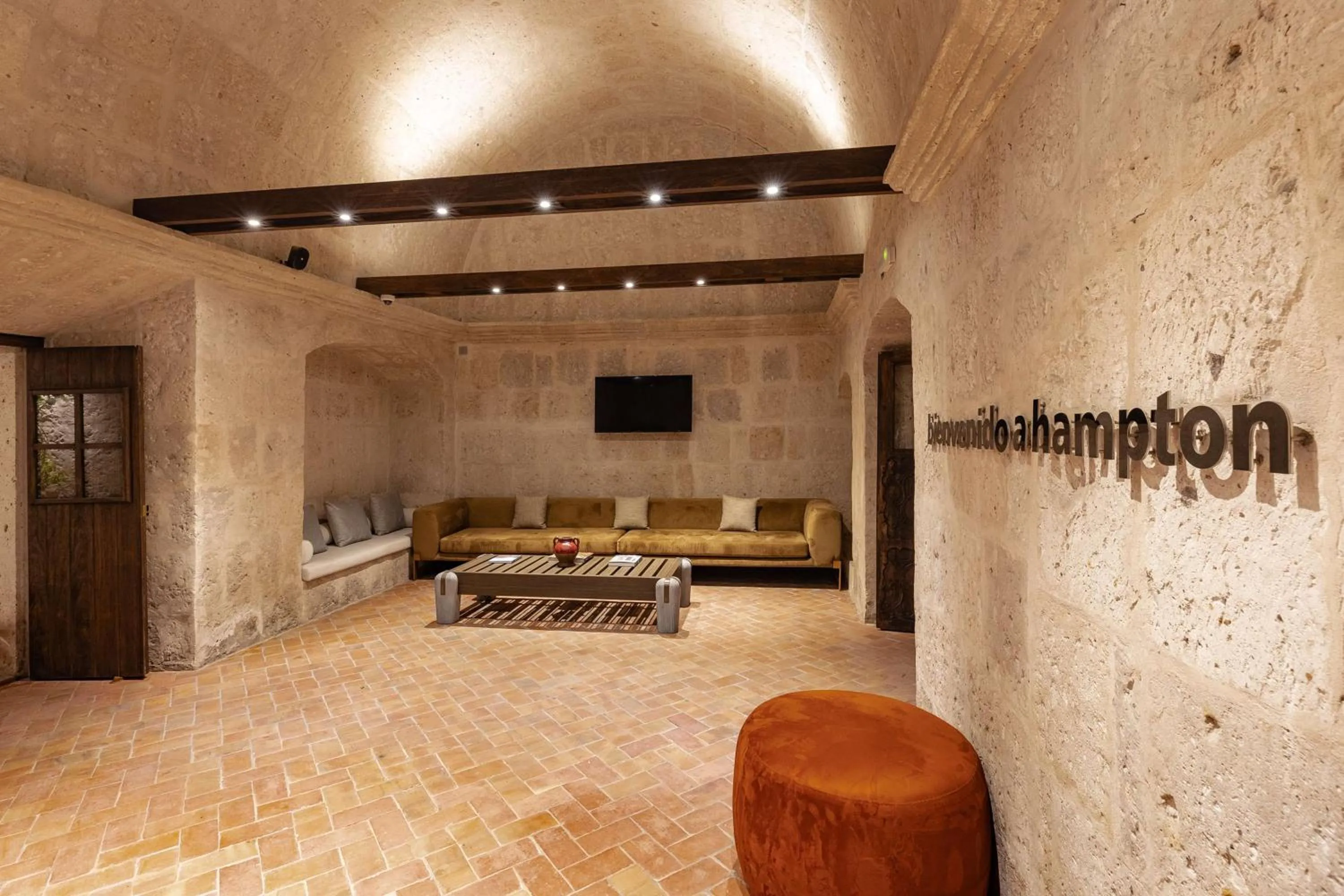 Lobby or reception in Hampton by Hilton Arequipa