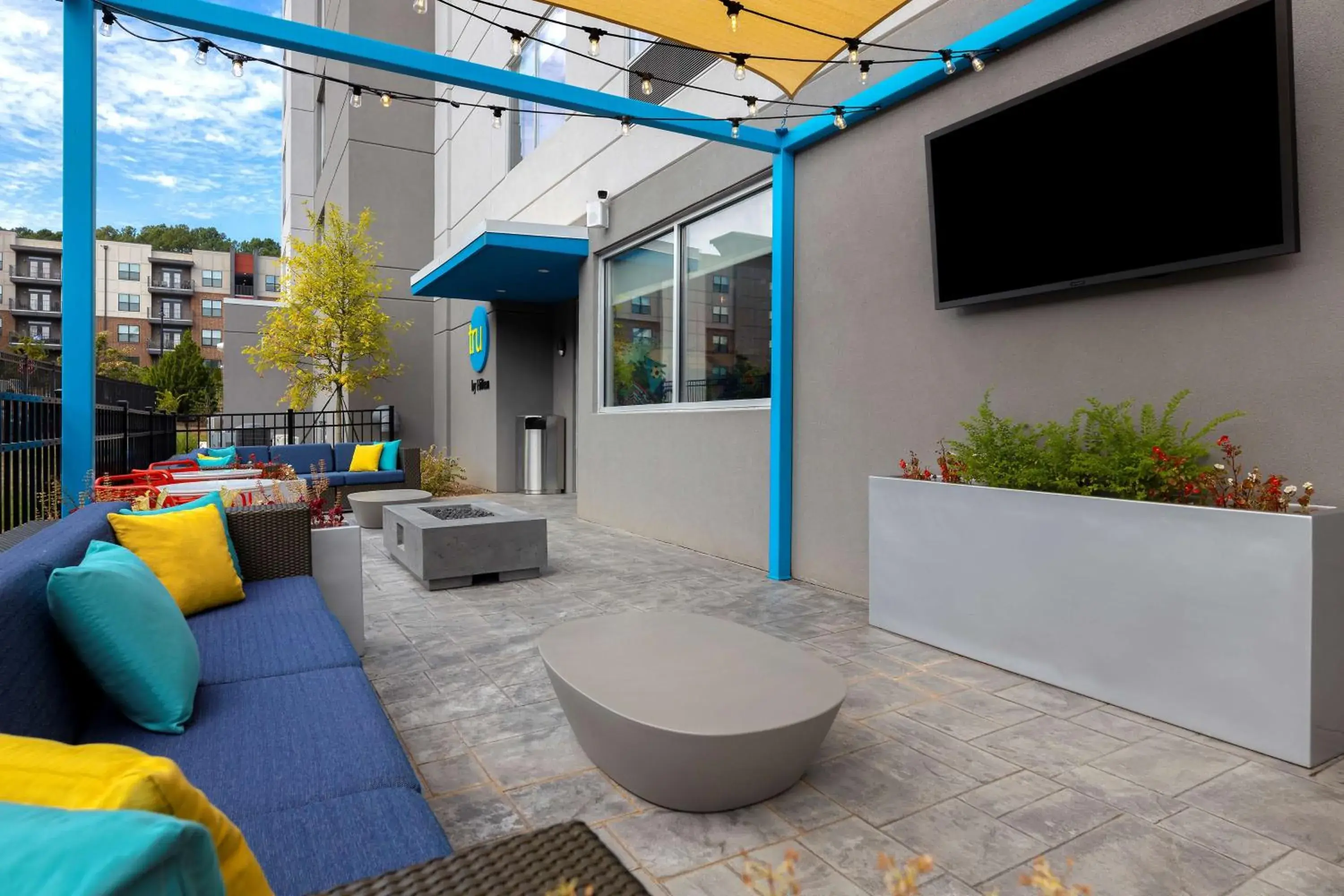 Tru By Hilton Atlanta Galleria Ballpark, GA Tru By Hilton Atlanta Galleria Ballpark, GA