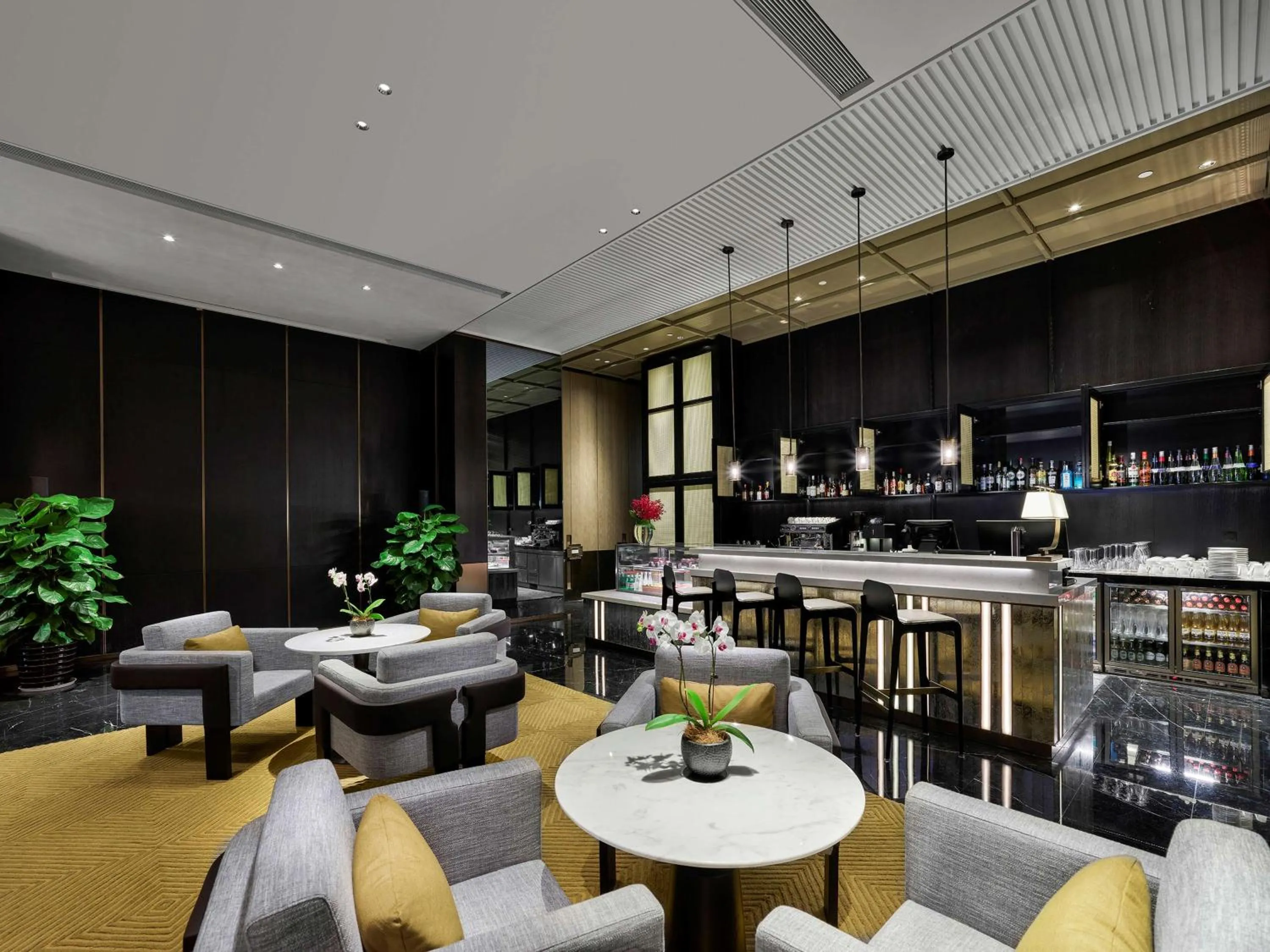 Lounge or bar in Hilton Jiaxing