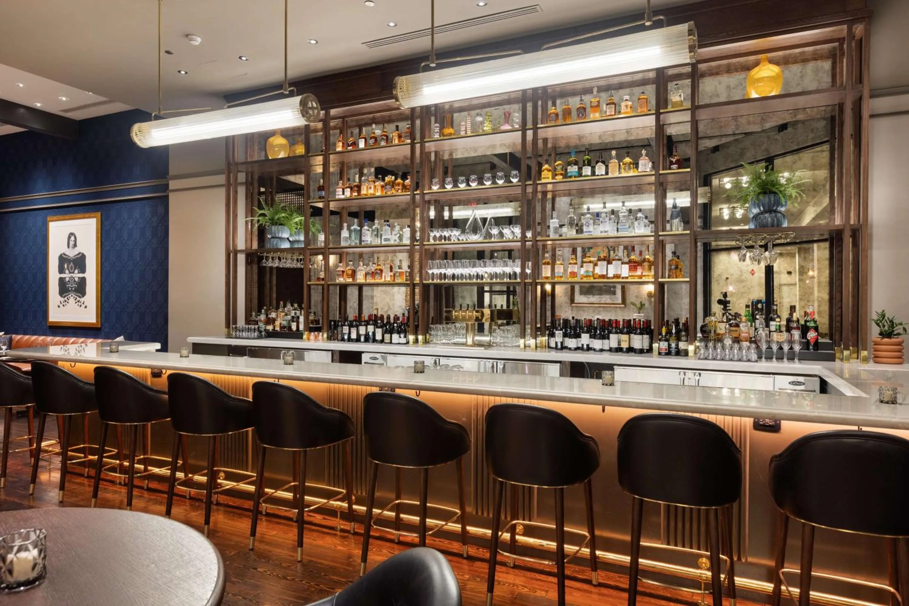 Lounge or bar in 106 Jefferson Huntsville, Curio Collection by Hilton
