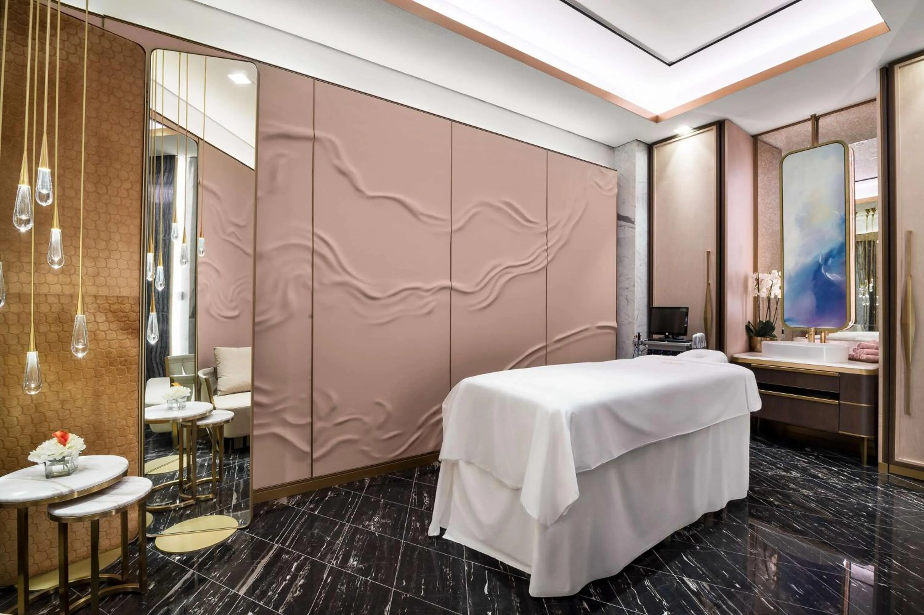 Spa and wellness centre/facilities in Waldorf Astoria Kuwait