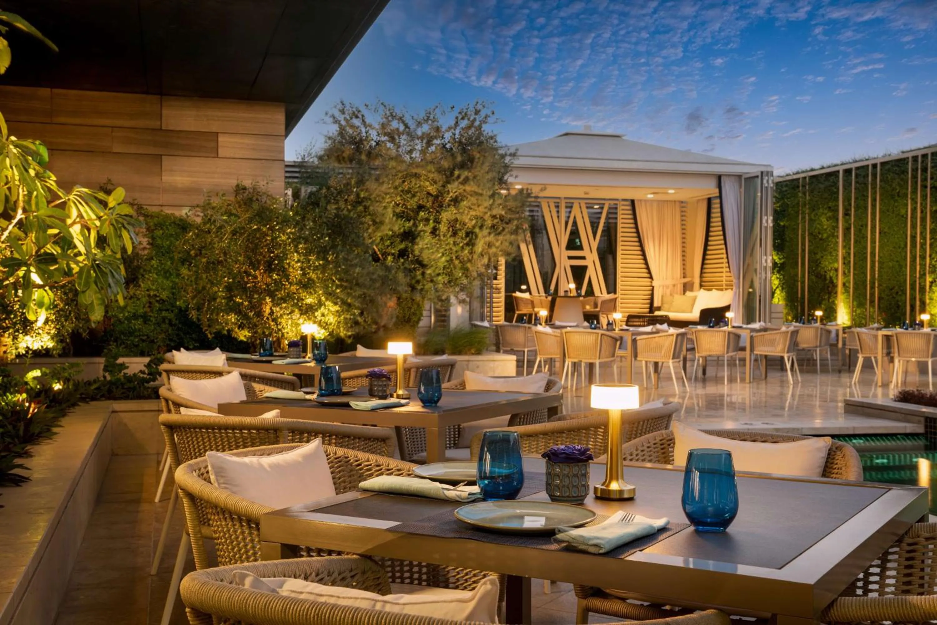 Restaurant/places to eat in Waldorf Astoria Kuwait
