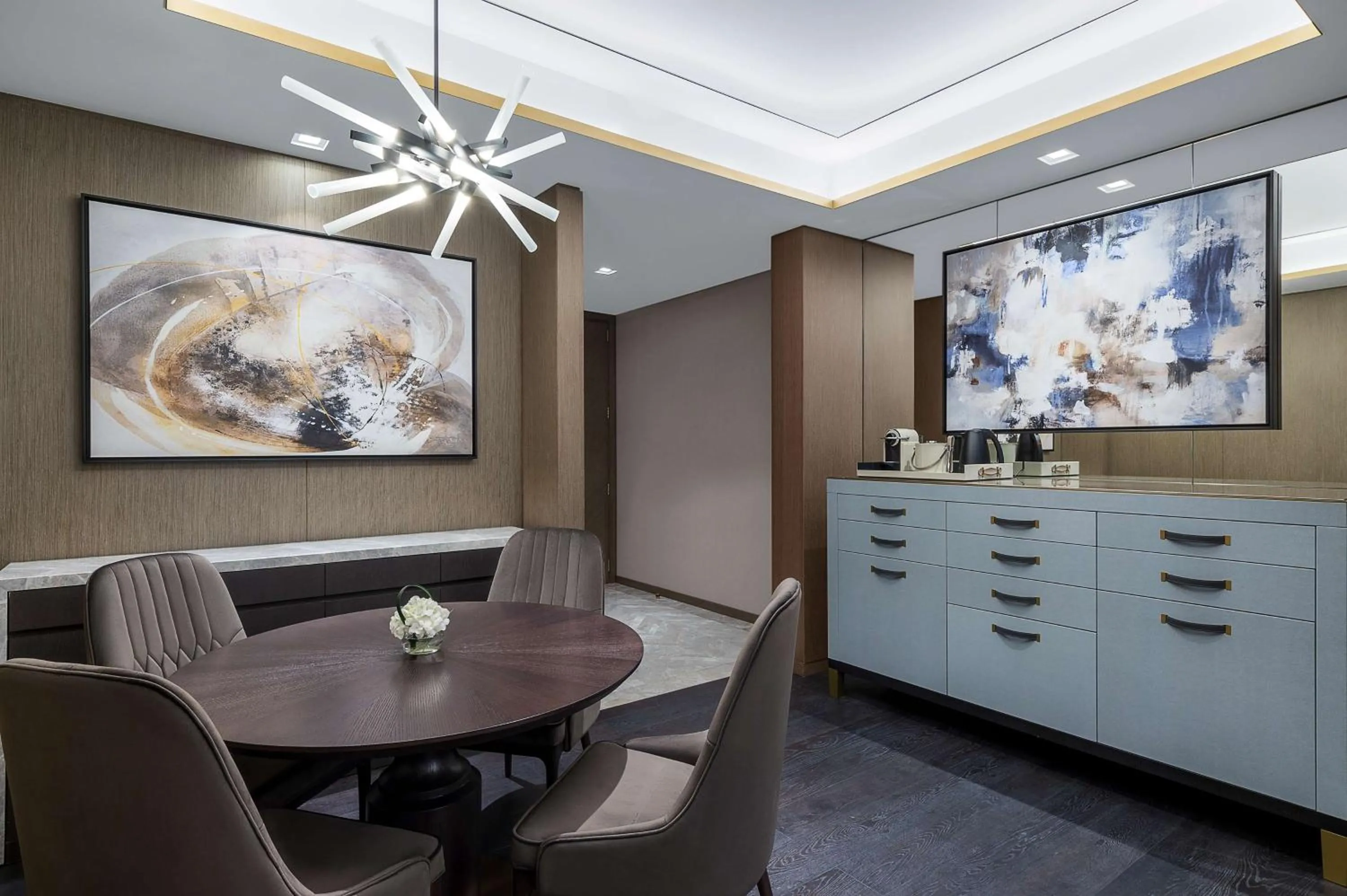 Photo of the whole room in Waldorf Astoria Kuwait