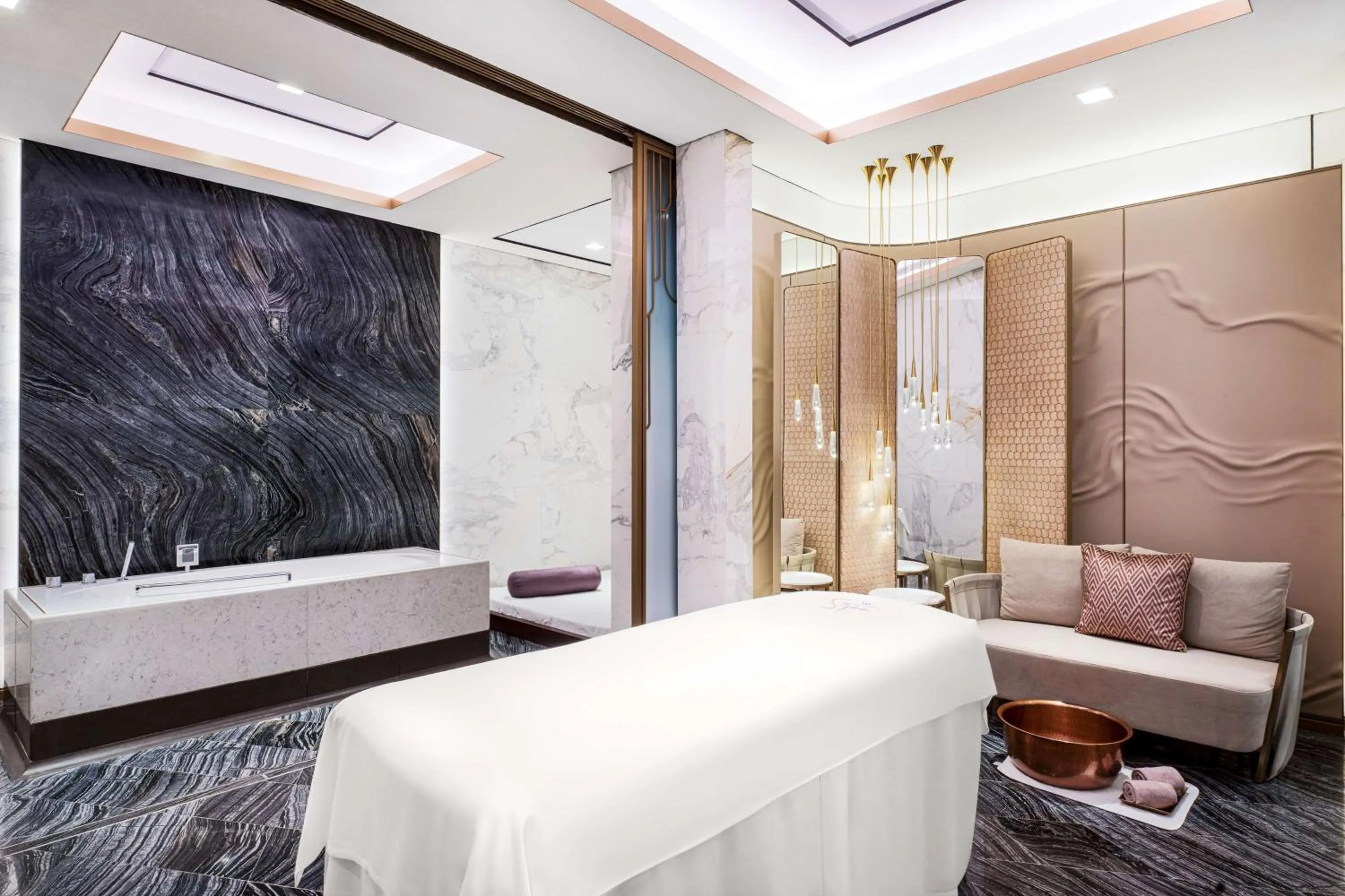 Spa and wellness centre/facilities in Waldorf Astoria Kuwait