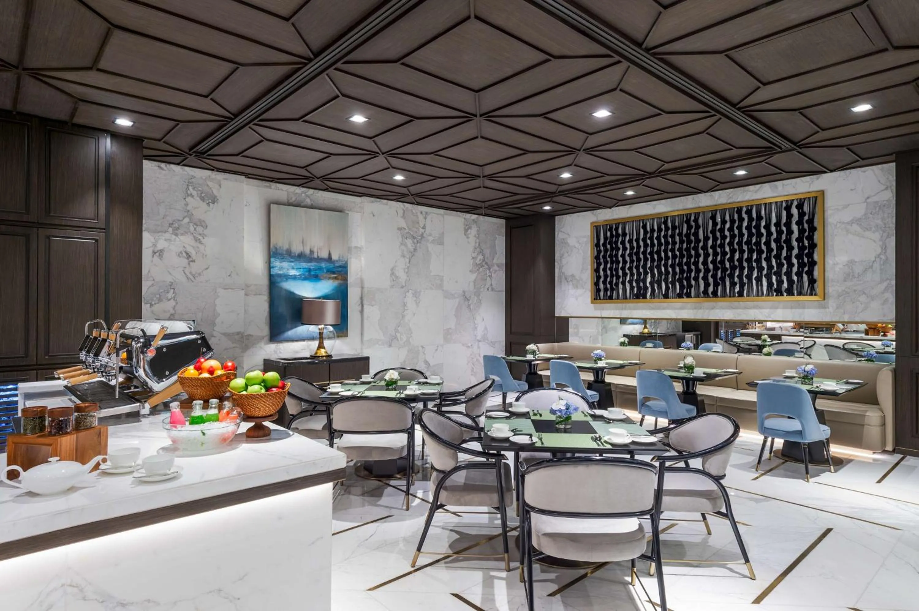 Restaurant/places to eat in Waldorf Astoria Kuwait