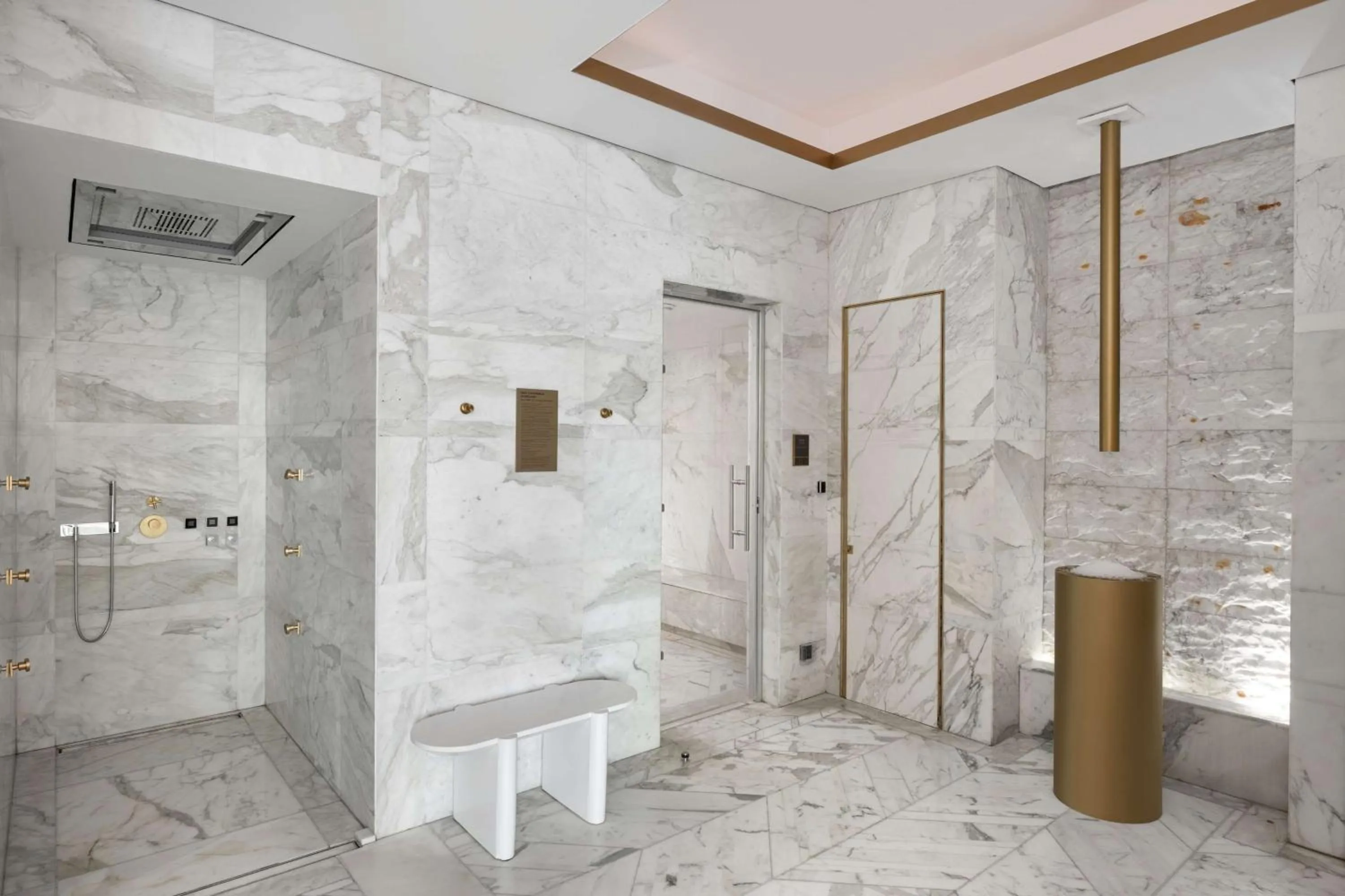 Spa and wellness centre/facilities in Waldorf Astoria Kuwait