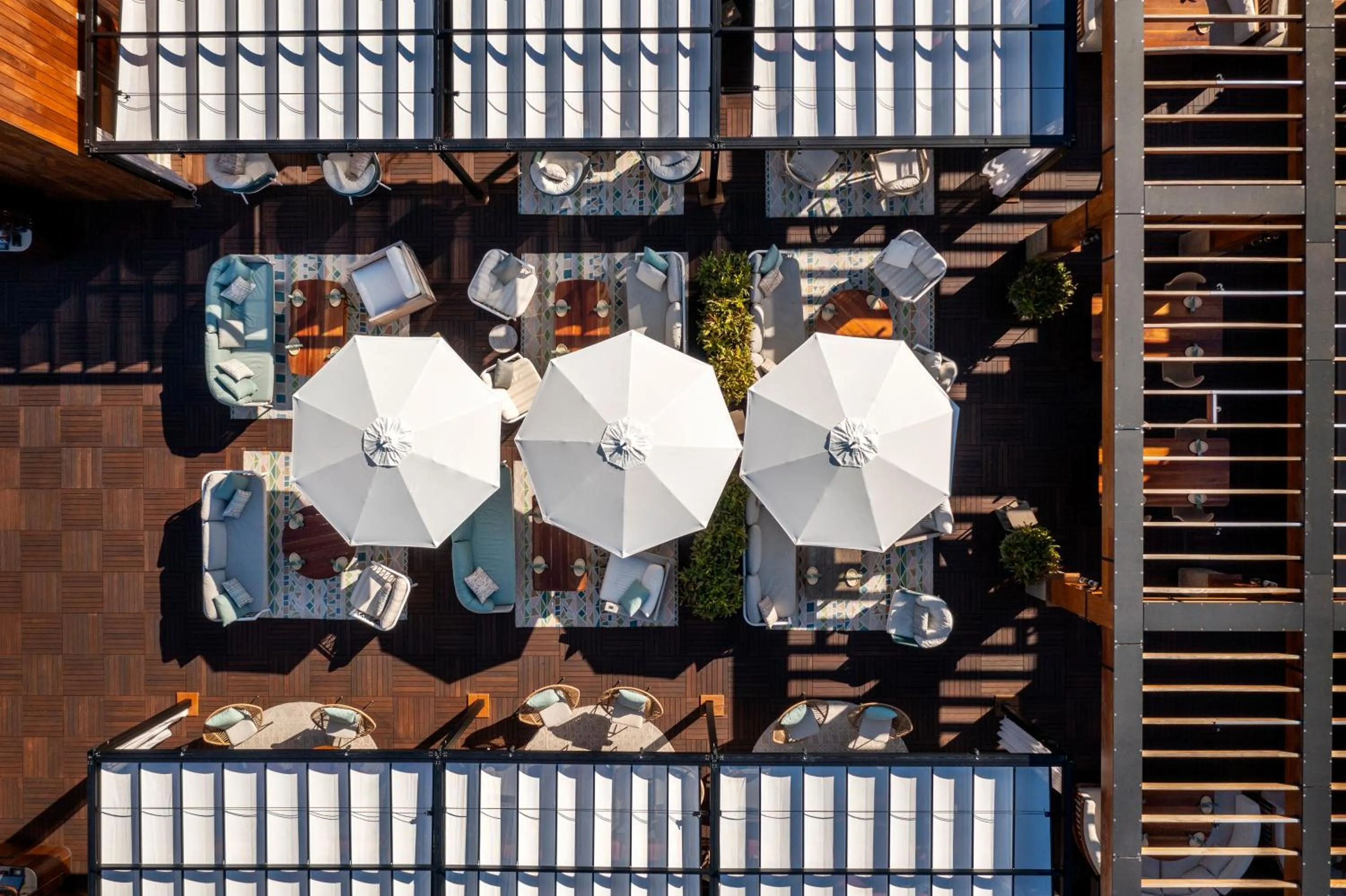 Restaurant/places to eat in The Ray Hotel Delray Beach, Curio Collection By Hilton