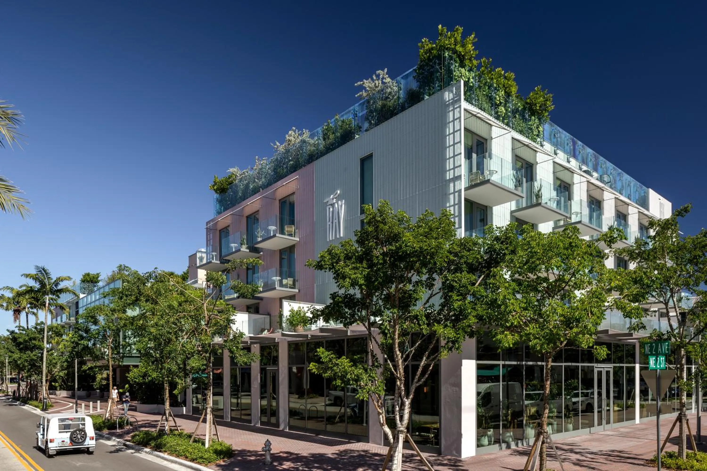 Property building in The Ray Hotel Delray Beach, Curio Collection By Hilton