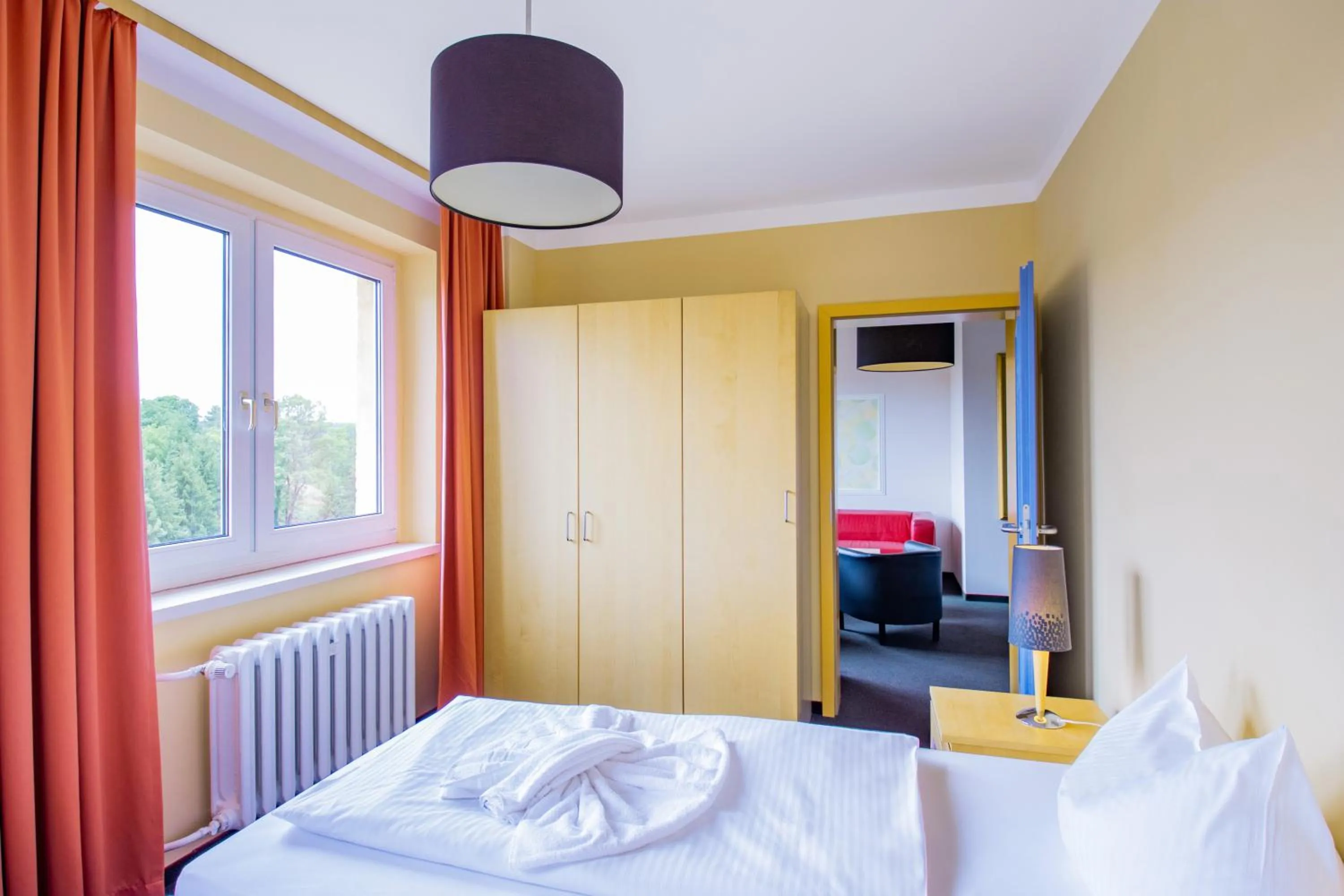 Photo of the whole room, Bed in Hotel Schloss Nebra