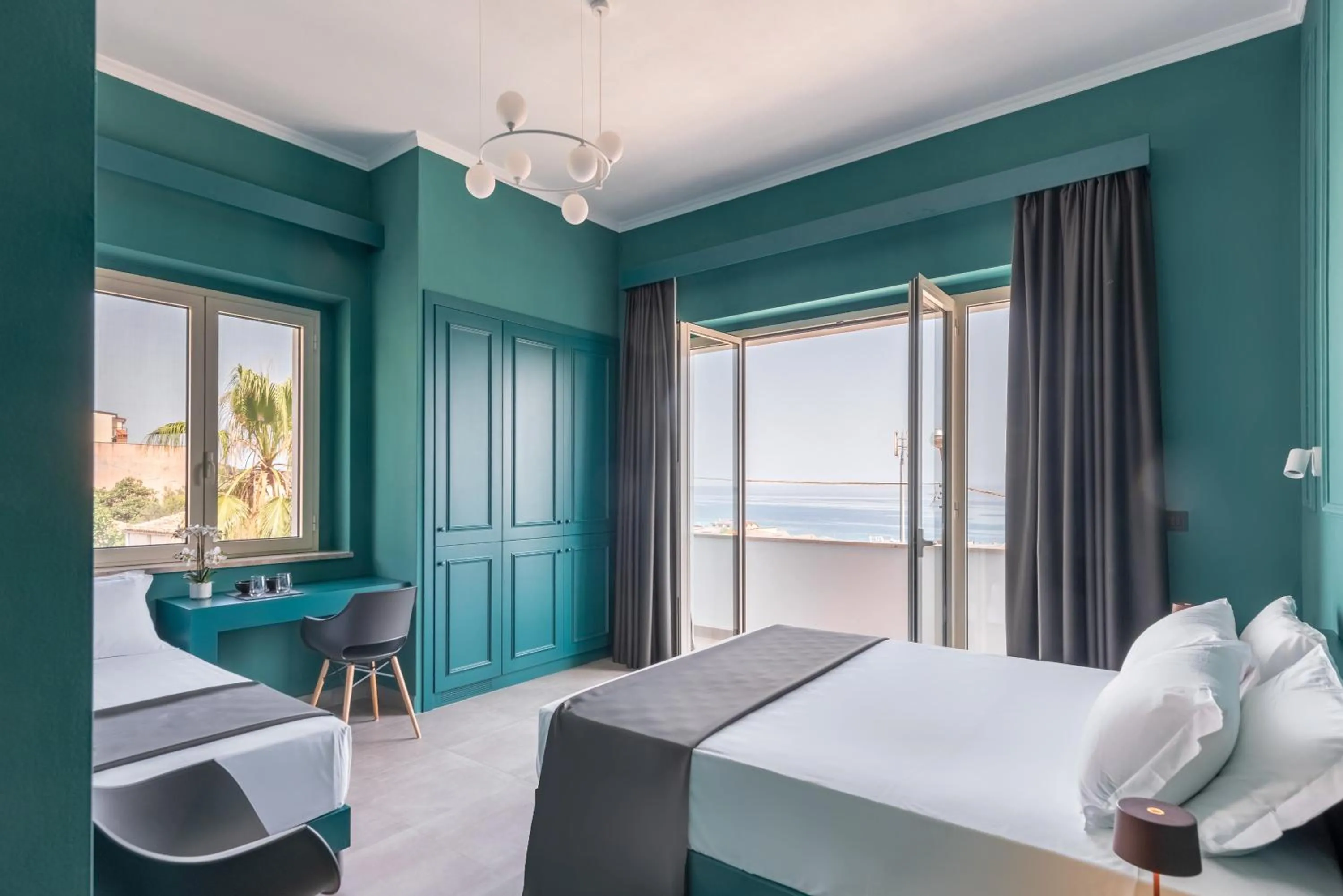 Bedroom, Bed in B&B Fiore di Cappero by Calabria Stay