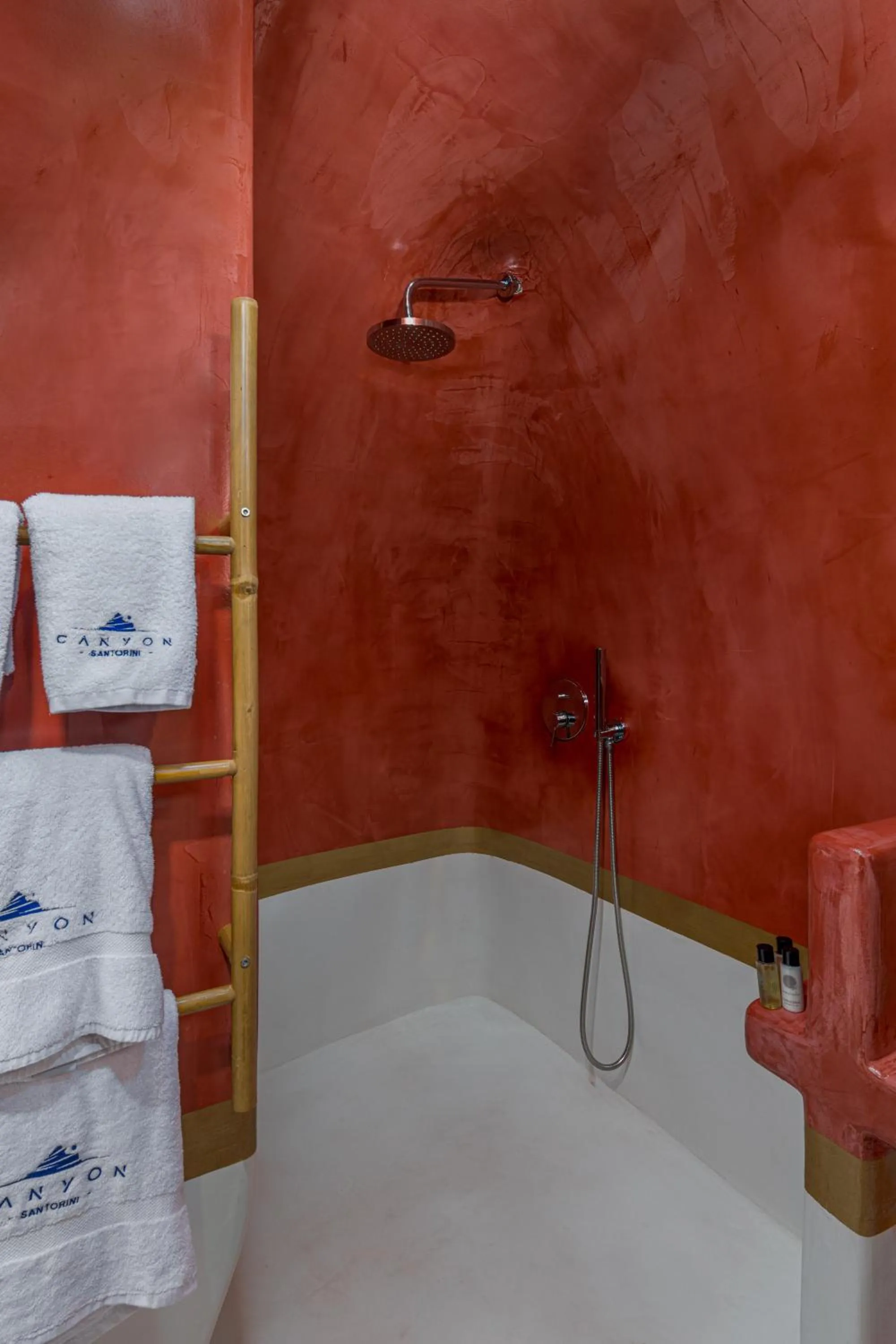 Bathroom in Canyon Santorini