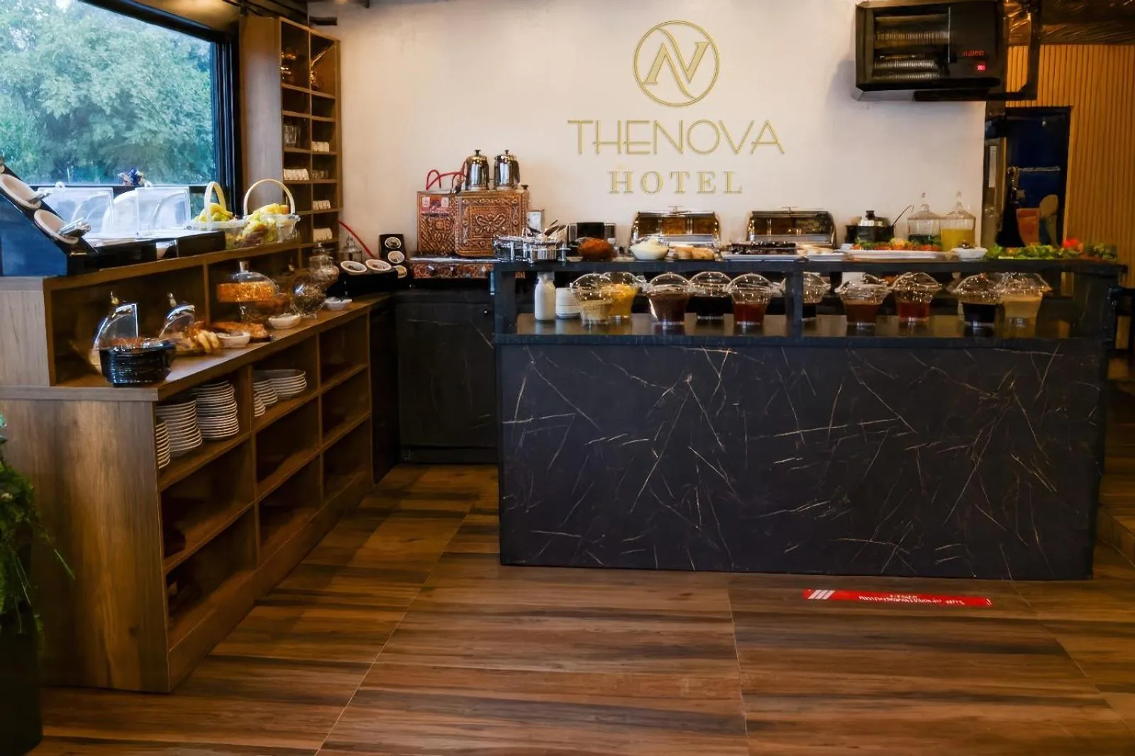 Restaurant/places to eat in THE NOVA HOTEL