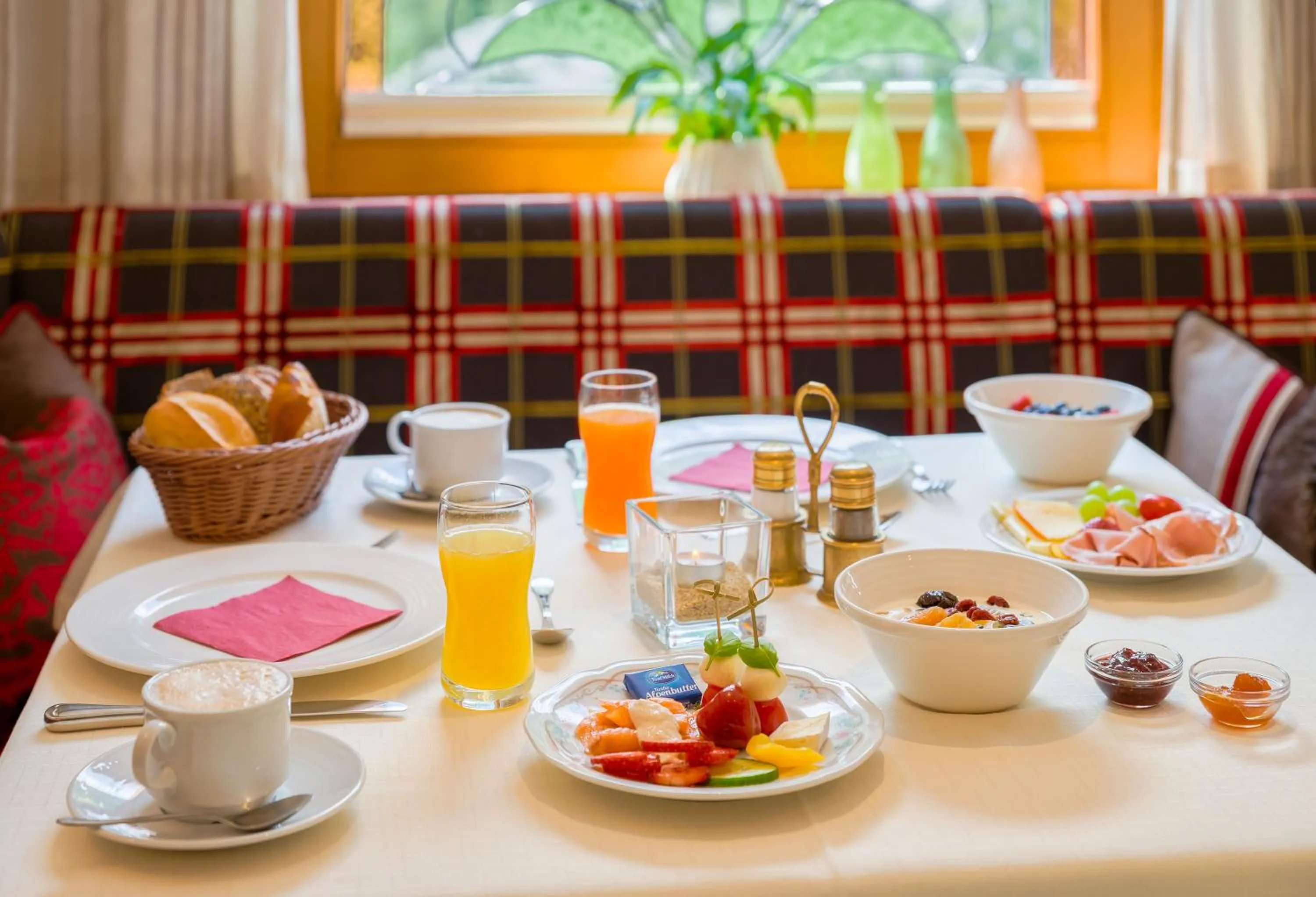 Breakfast in Hotel-Garni Jakober - B&B und Appartements
