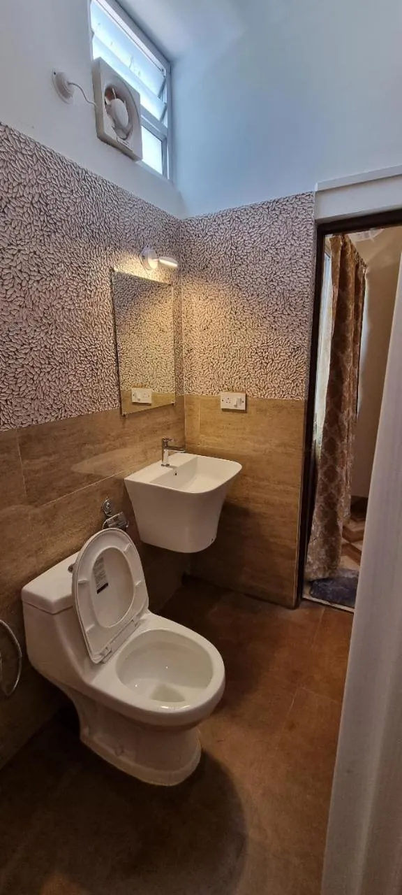 Bathroom in HOTEL SHREESH (NEIL)