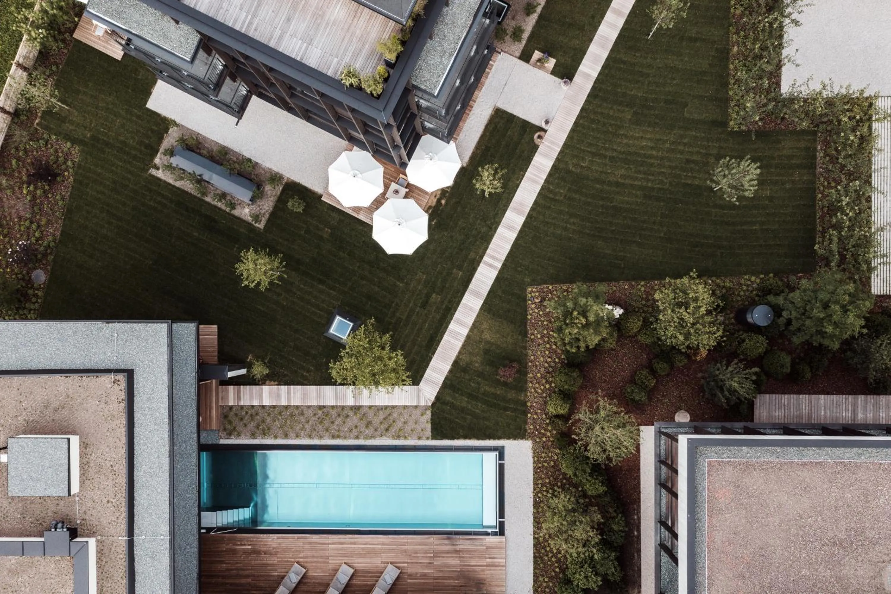 Property building in zelloon boutique hotel