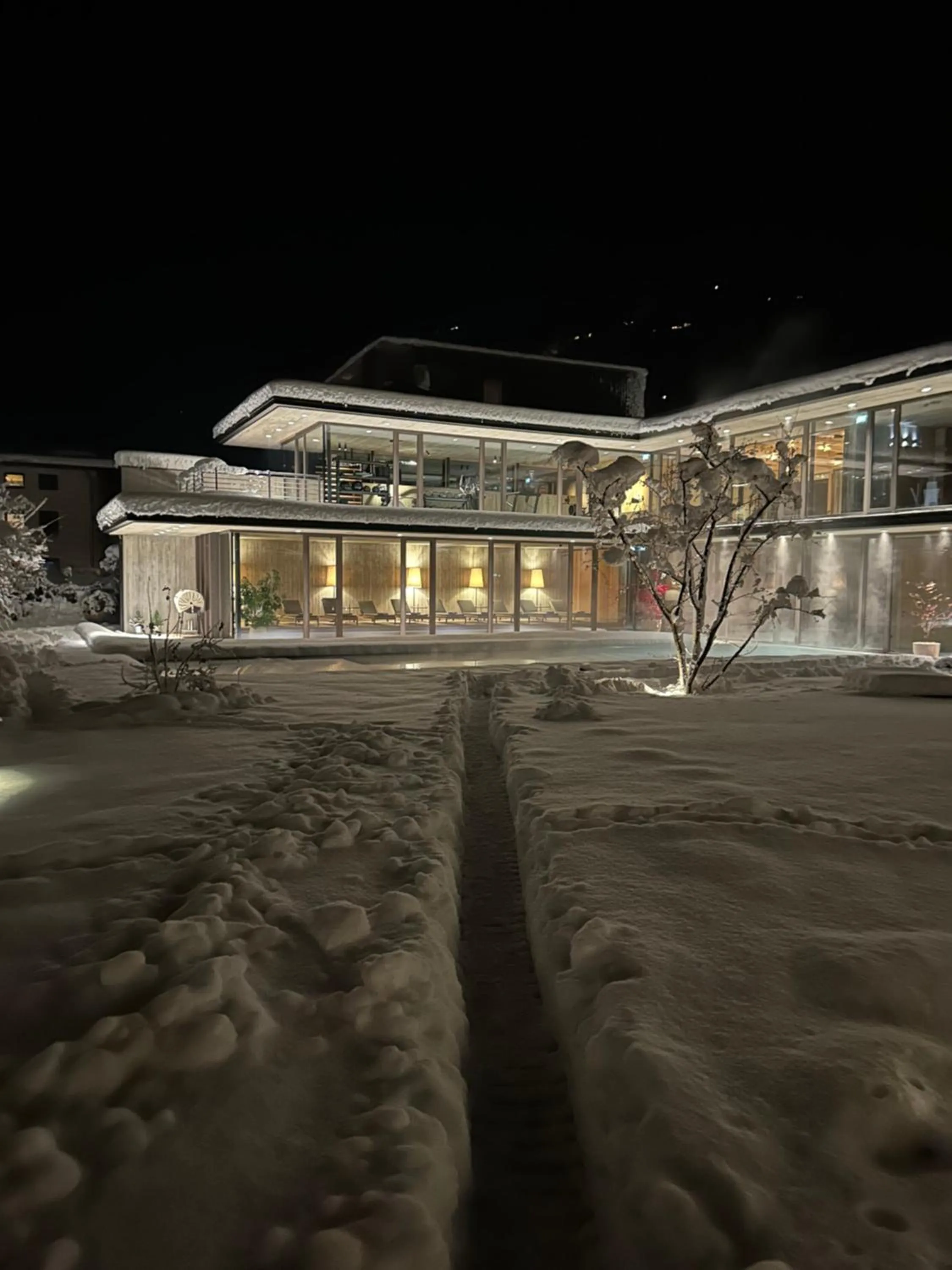 Property building in zelloon boutique hotel