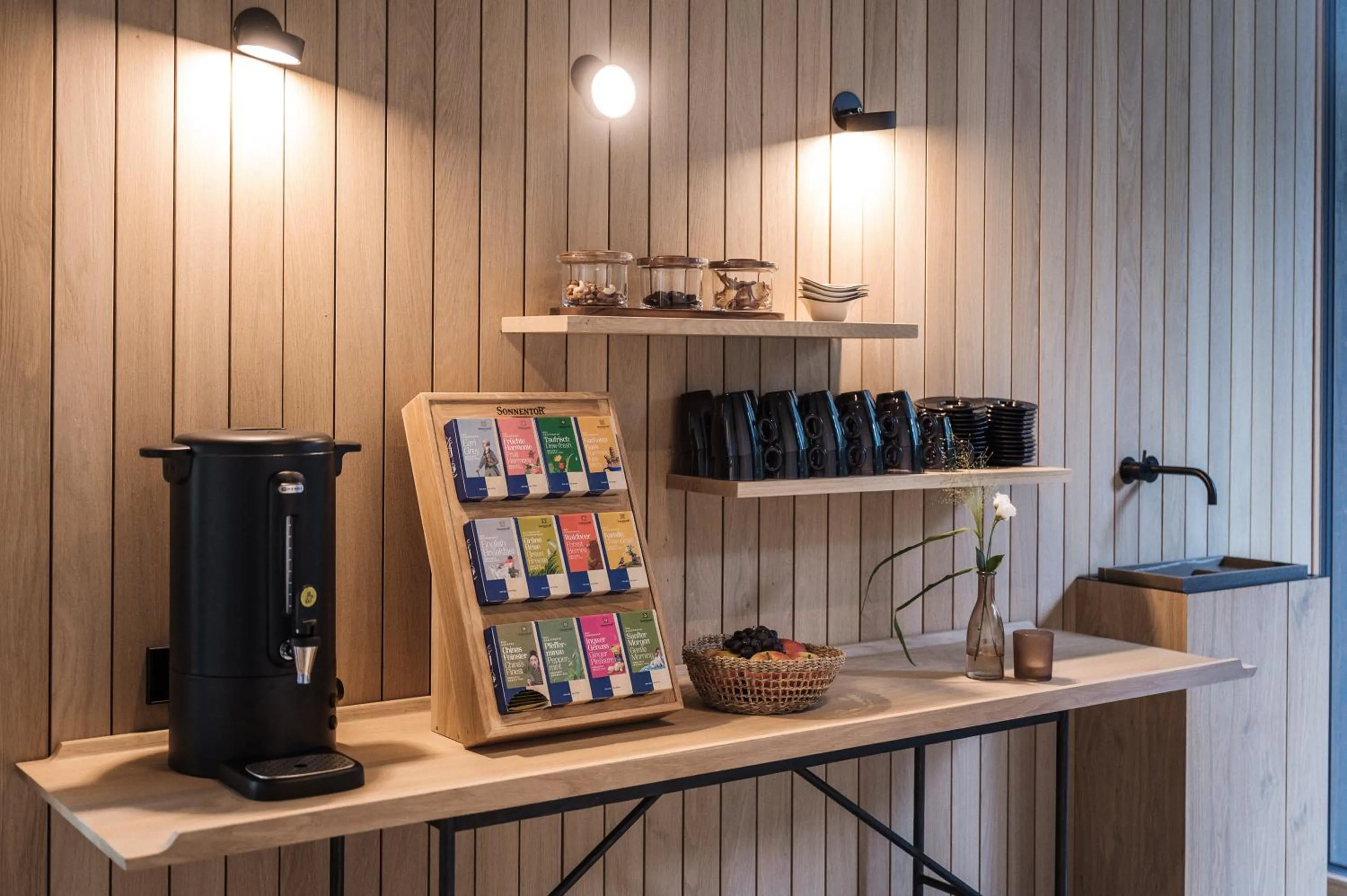 Coffee/tea facilities in zelloon boutique hotel