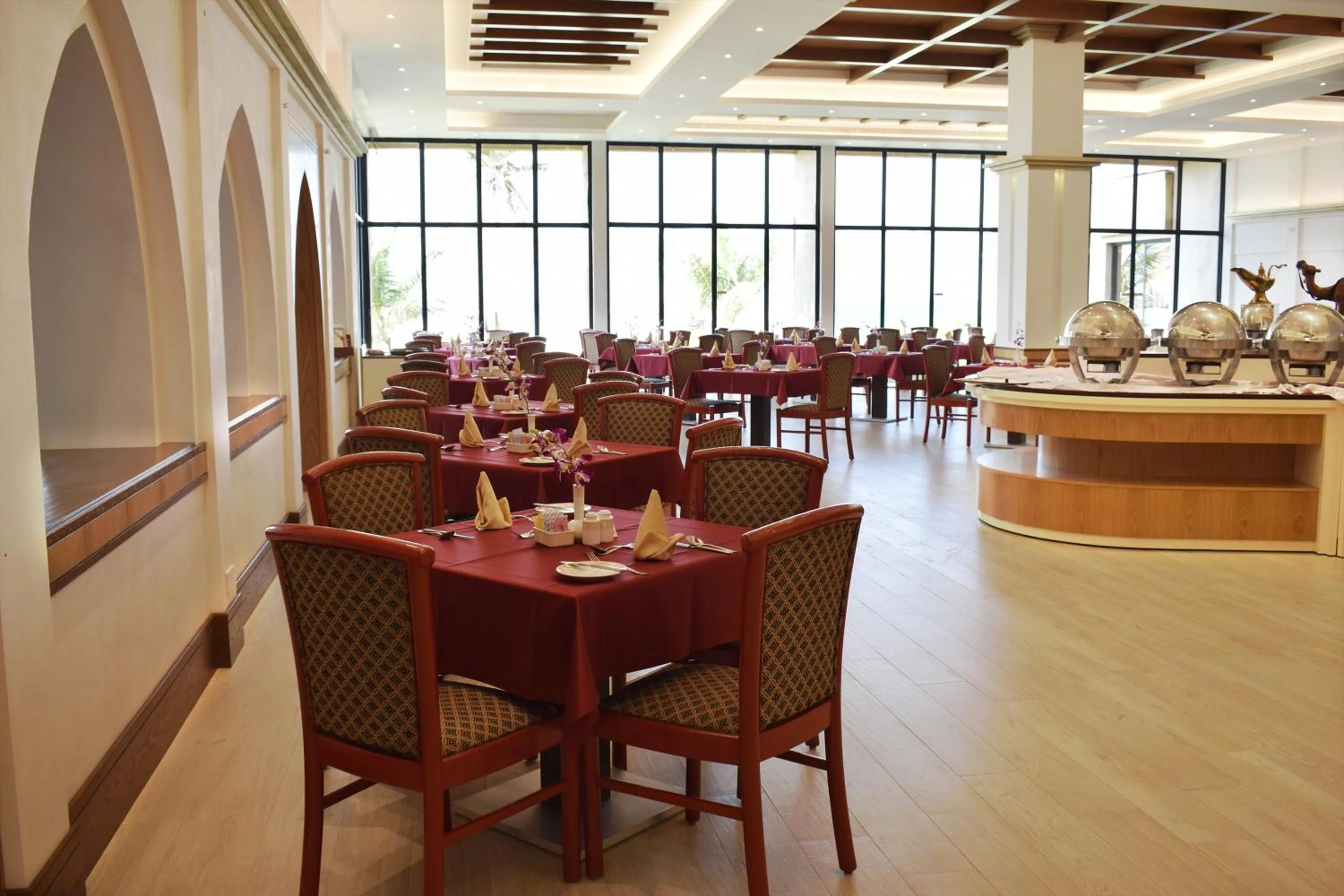 Restaurant/places to eat in Lou'lou'a Beach Resort Sharjah