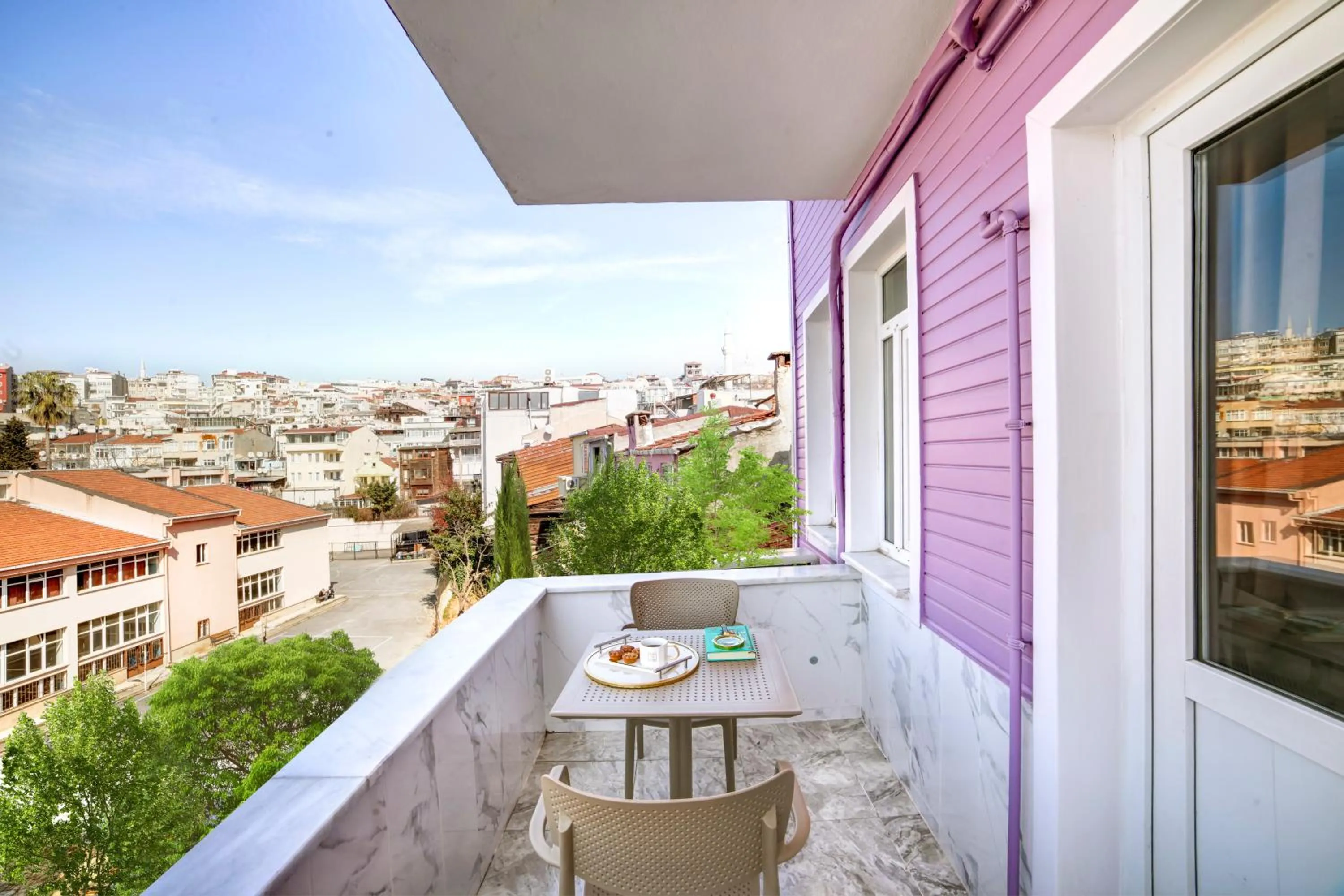 Balcony/Terrace in SEVEN ROSES APART HOTEL