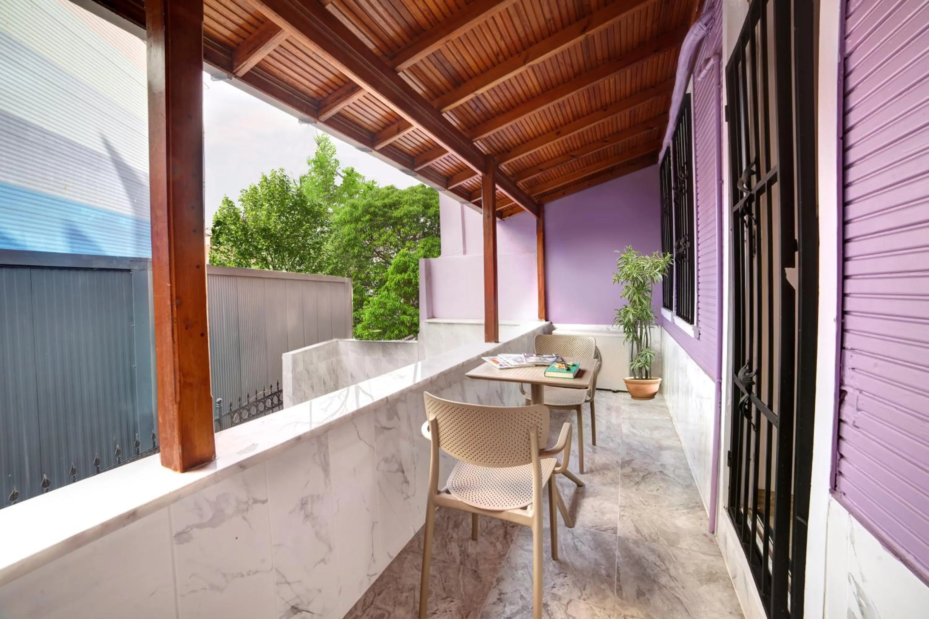 Balcony/Terrace in SEVEN ROSES APART HOTEL