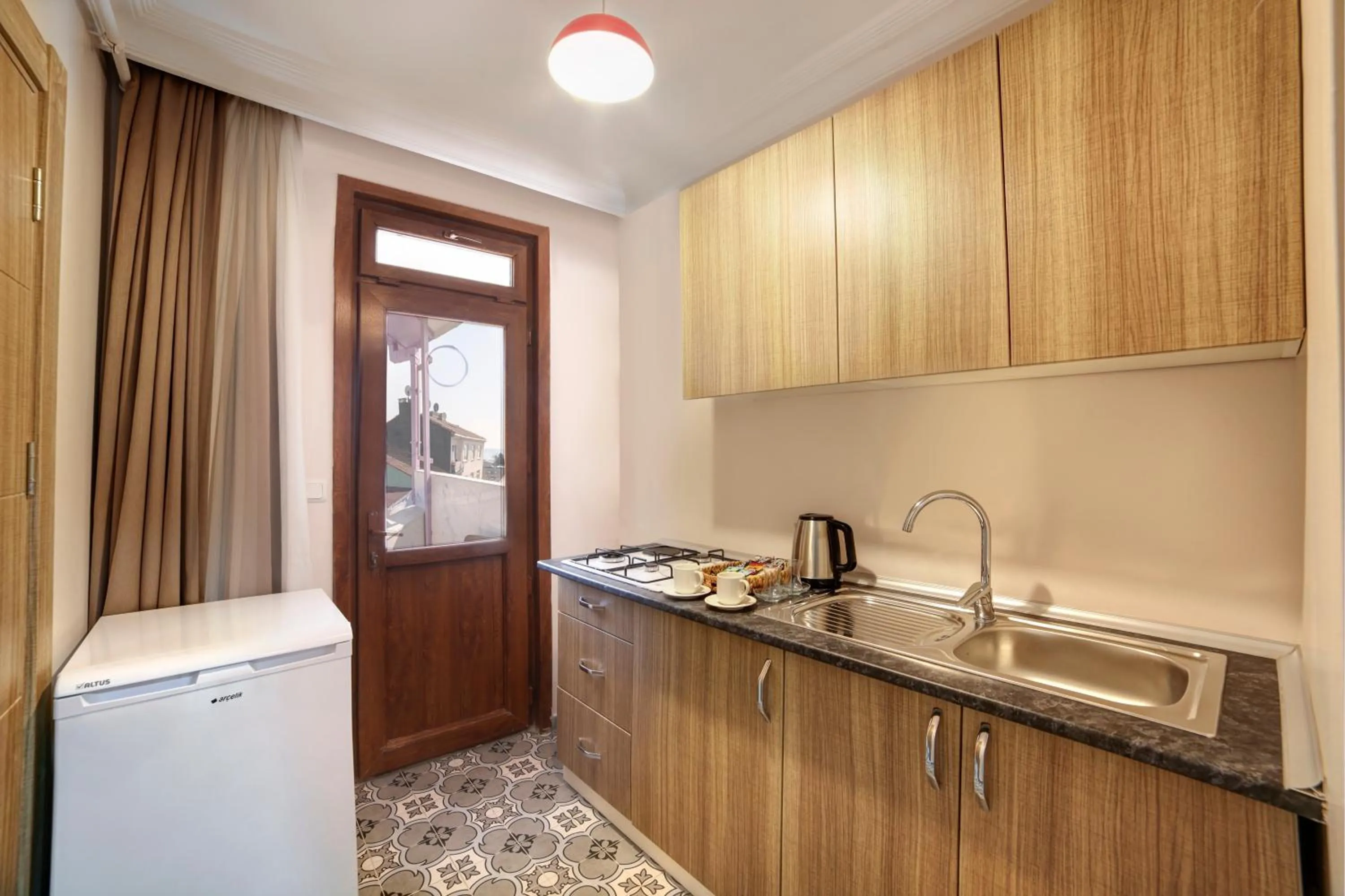 Balcony/Terrace in SEVEN ROSES APART HOTEL