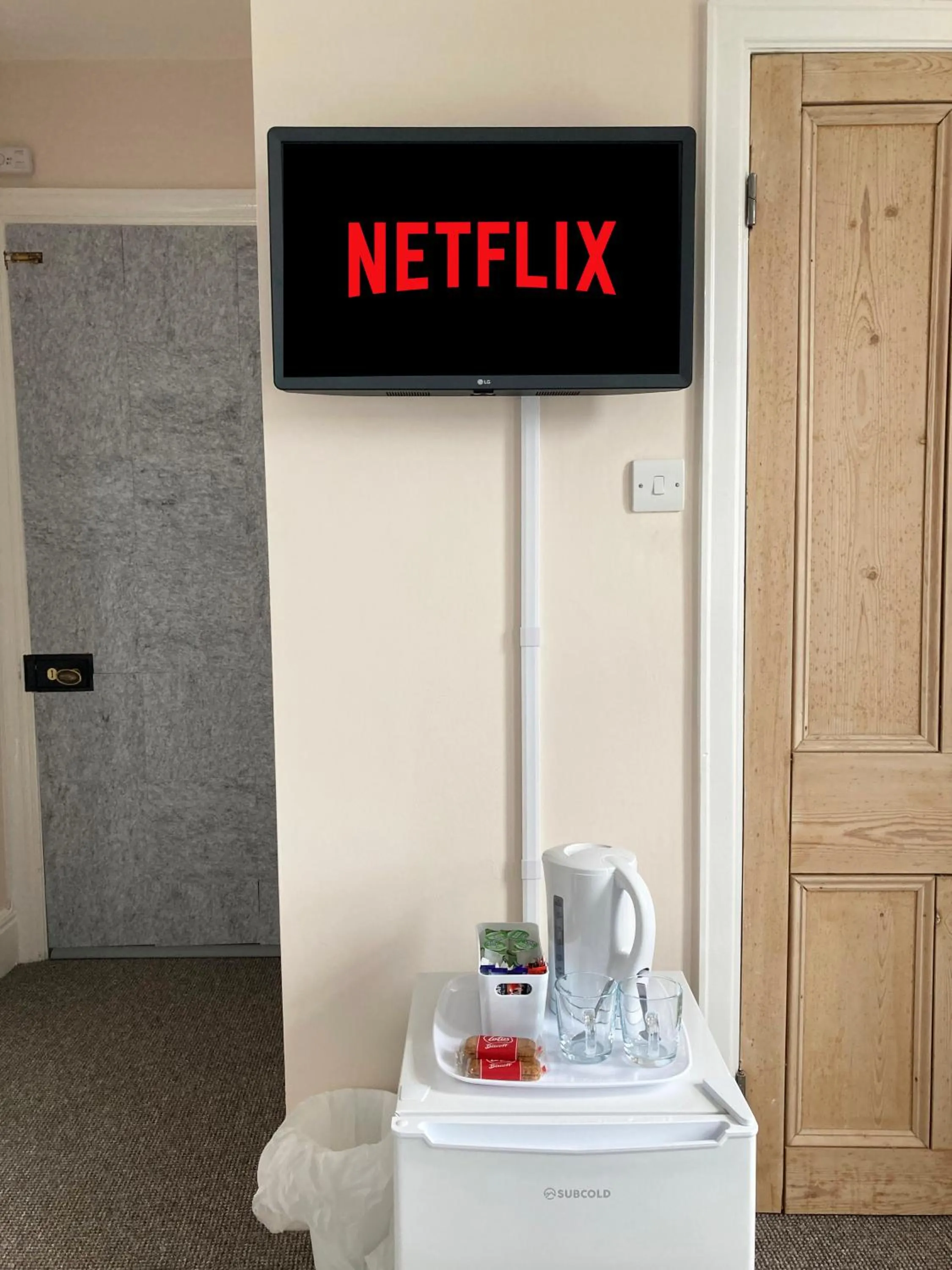 Homewood Airbnb, Combe Martin, Devon - 300m to the Beach!