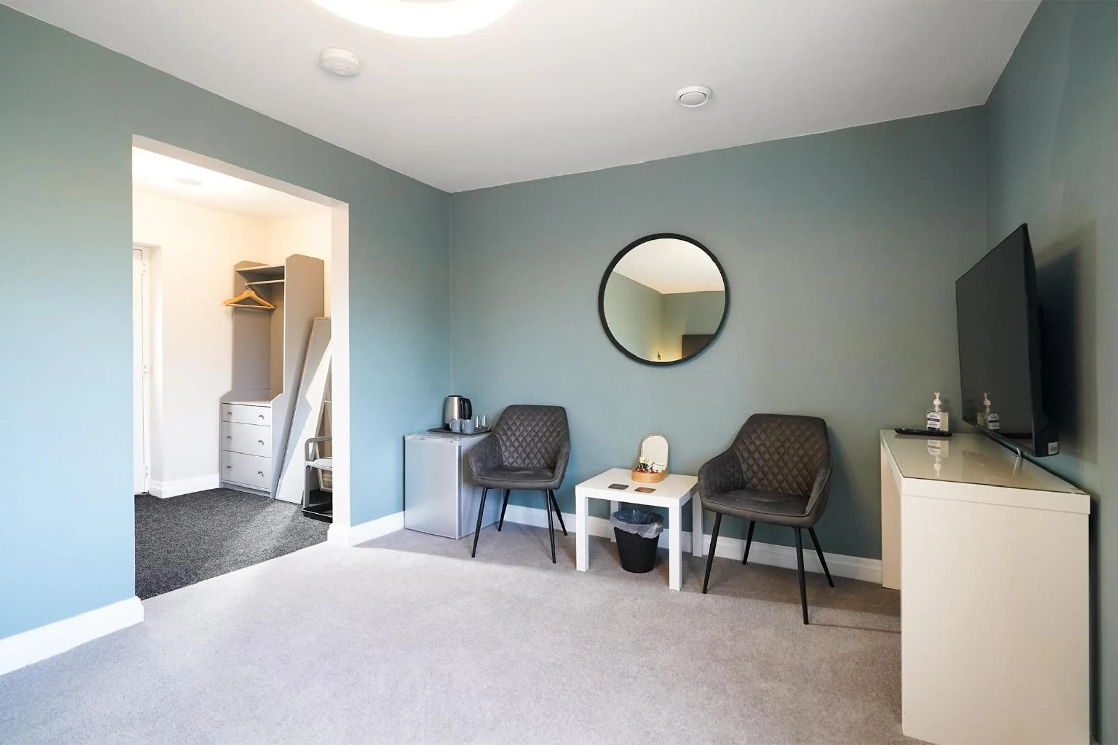 TV and multimedia in Cheshire Mews