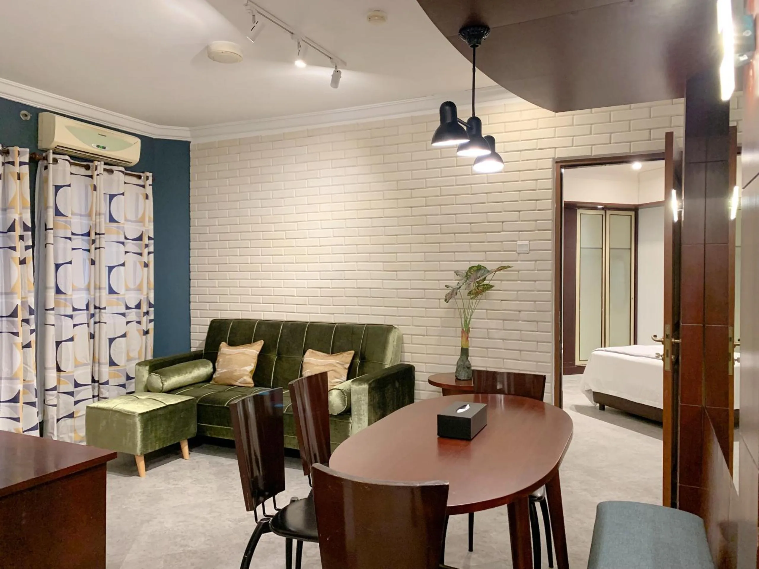 Bed in youre at - The Majesty Apartment