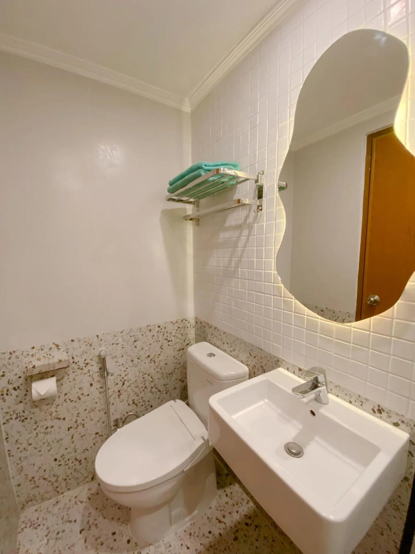 youre at - The Majesty Apartment