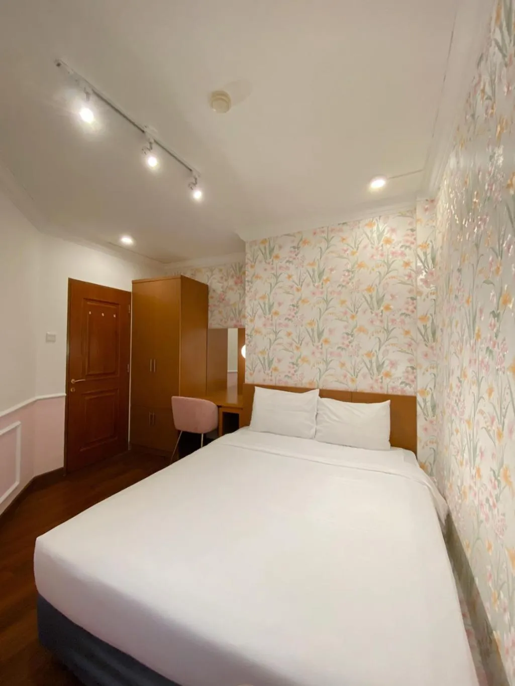 Bed in youre at - The Majesty Apartment